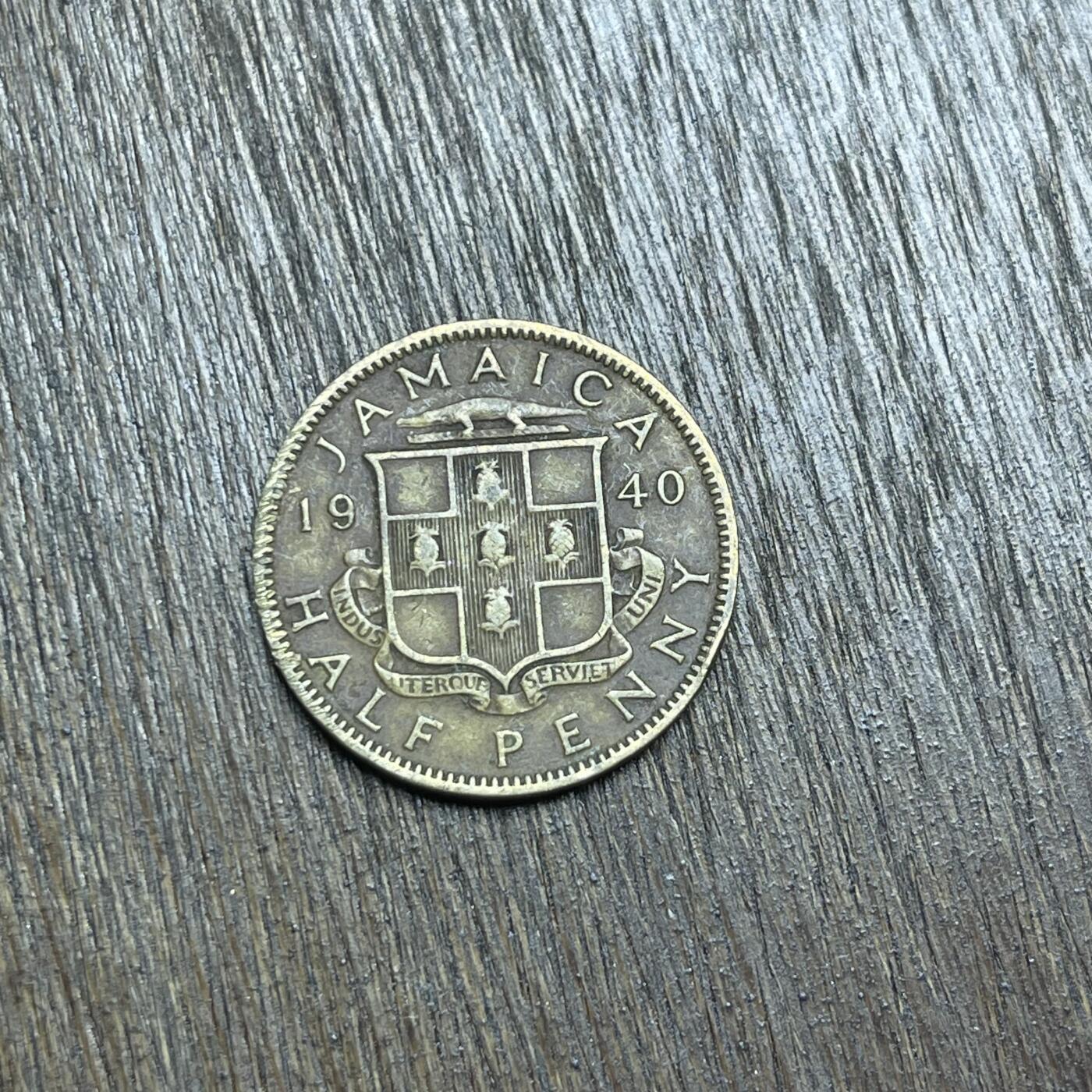 【春节前最后一拍，下一场3.3号】★第139场★散币场。不寄存，30包邮。不满30元，支付5元运费。《接受代拍 代送NGC评级》 95【无寄存】1940 牙买加 乔六 半便士 铜币