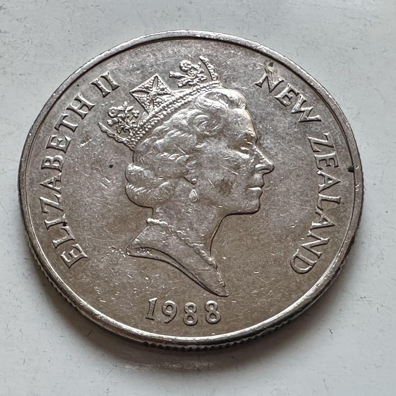 🌹外币初藏🌹🐯2026年第11场  每周二四六晚8️⃣点 接代拍 新西兰1988年50分