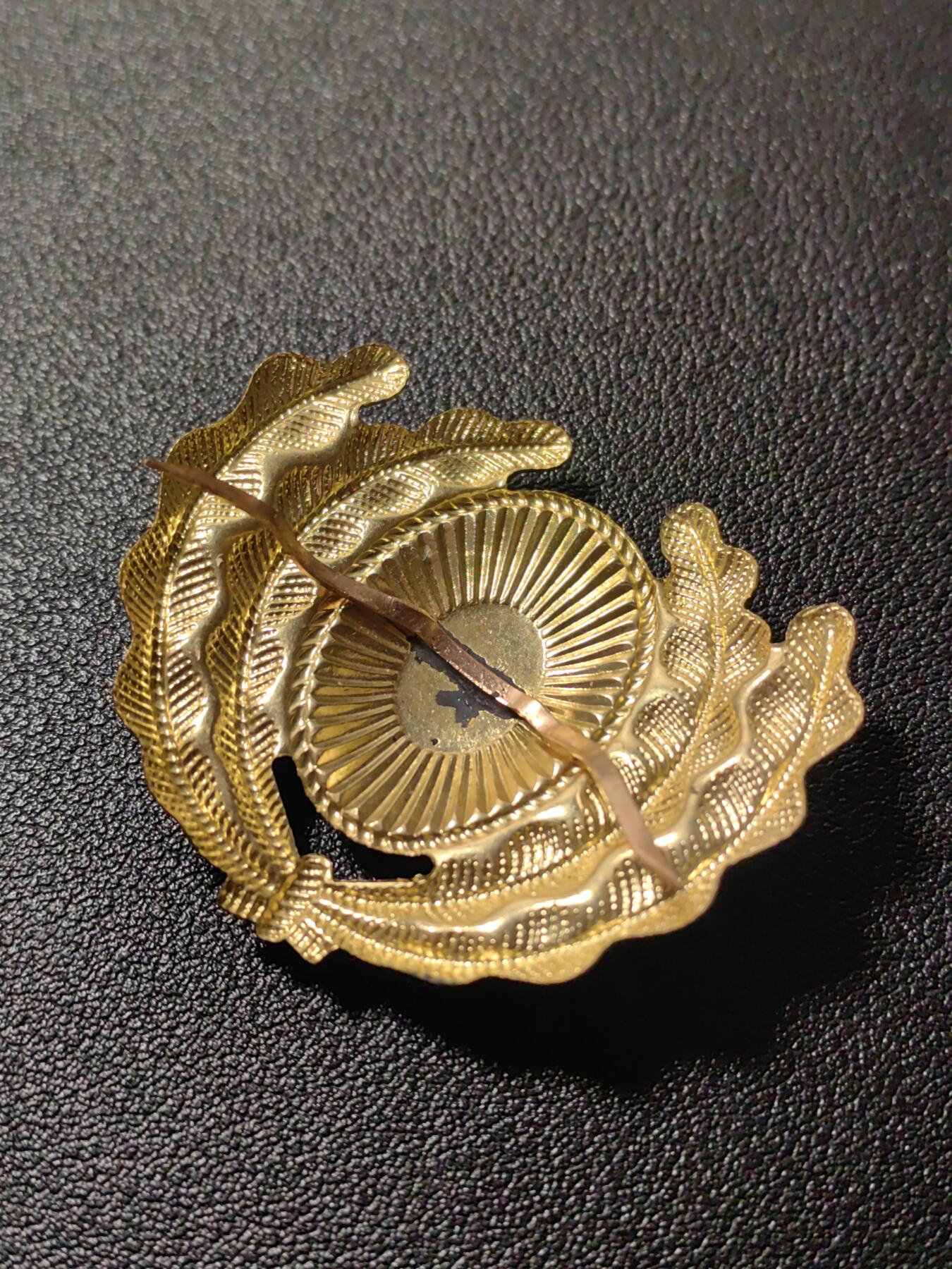 靖甫拍卖第二场 罗马尼亚人民军大帽徽 铜热珐琅