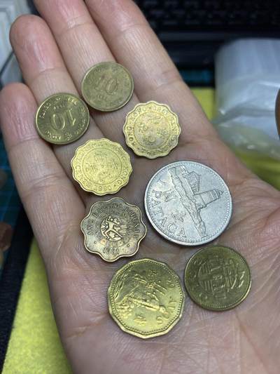 2026年第十五场(总第一百八十四场）外国好品散币场(免佣金) - 散币8枚：香港1982年84年1毫，80年90年2毫，1992年1元，1993年2毫，2010年1毫，菲律宾🇵🇭5分