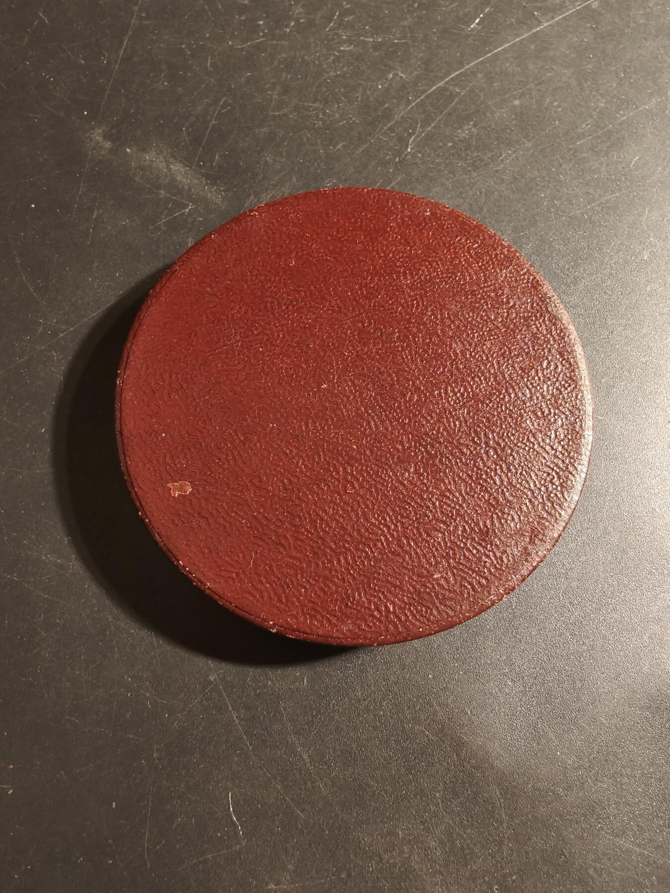 老王徽章第179期 法国1885年埃唐普市大型音乐竞赛银奖章    野猪头银标   直径57mm    重量57.3g      带盒子