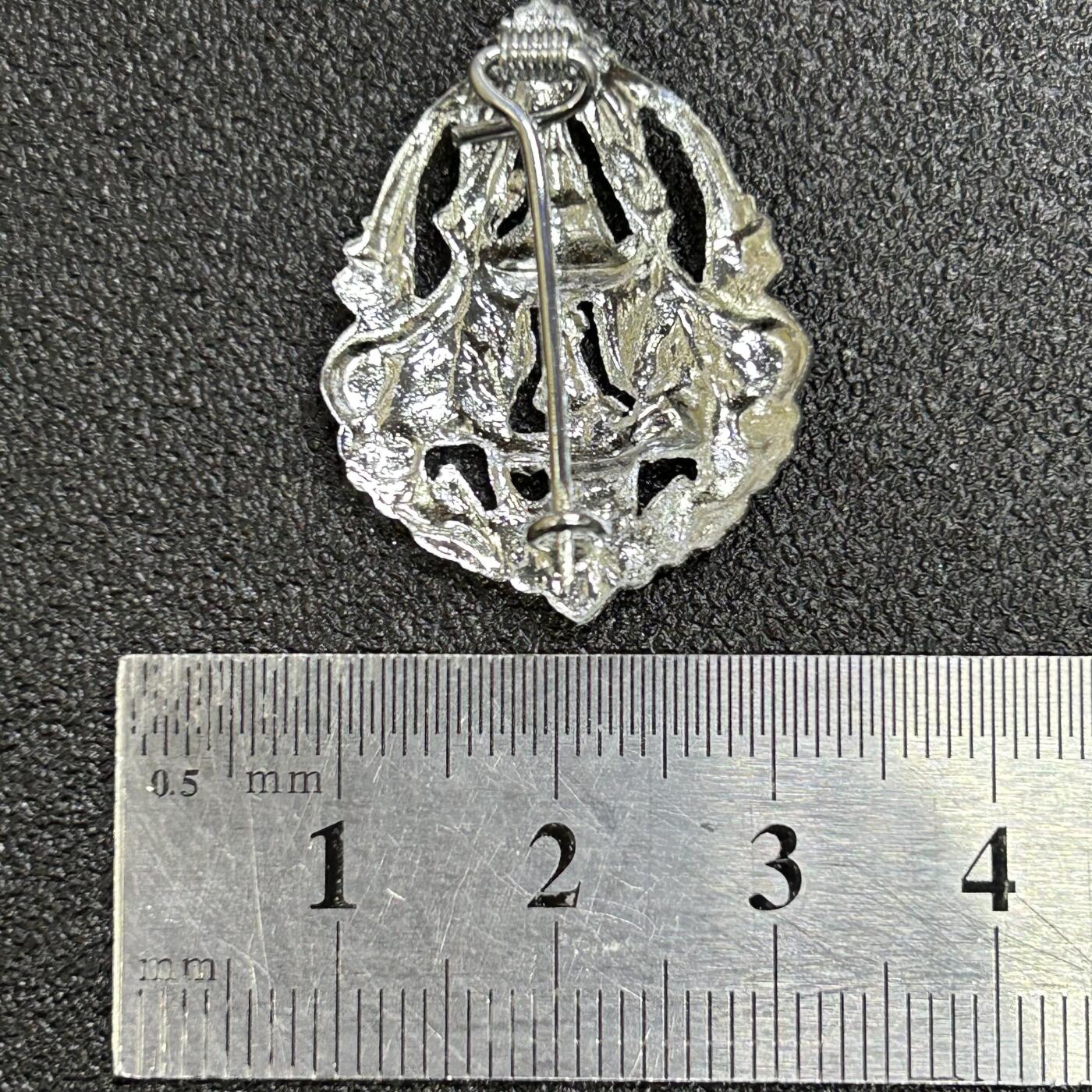 西秦中古拍卖第七十四期 泰国皇家公务员反贪污部徽章 早期银色版本