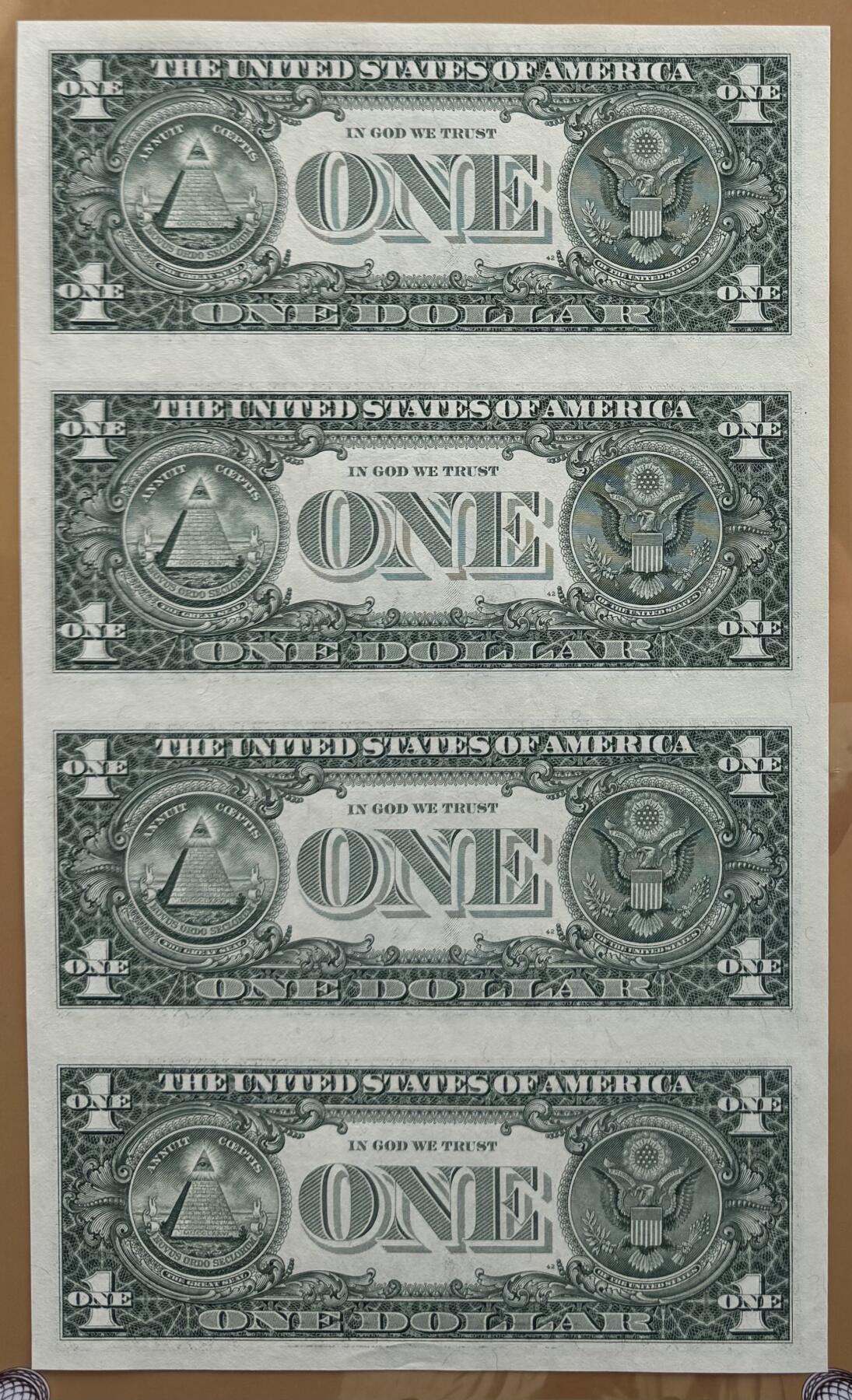 2026第2场（总第229期）：精品测试钞、连体钞综合场 四连体/美国1999年版1美元连体钞豪华硬册装UNC（C库印）