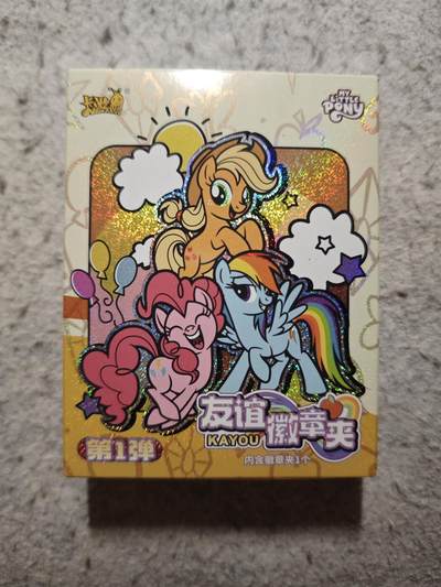 【随心含颖卡拍54期】卡游/集卡社/卡卡沃 抽卡机专场拍卖【无佣金】 - 卡游 小马宝莉 徽章夹一个 原封 不寄存