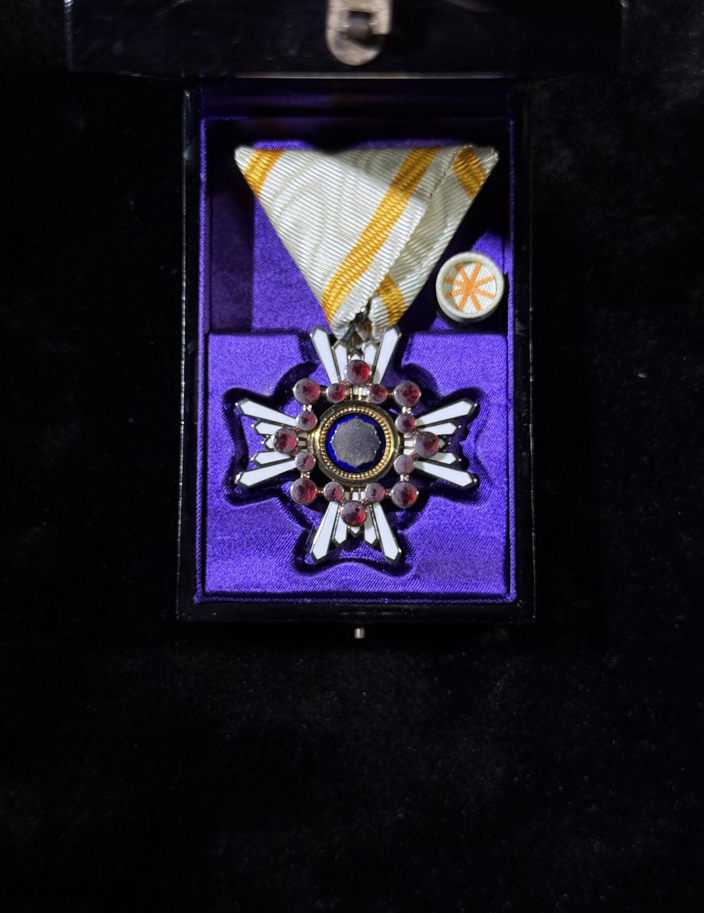 戎马世界章牌大赏第110期 日本勋五等瑞宝章