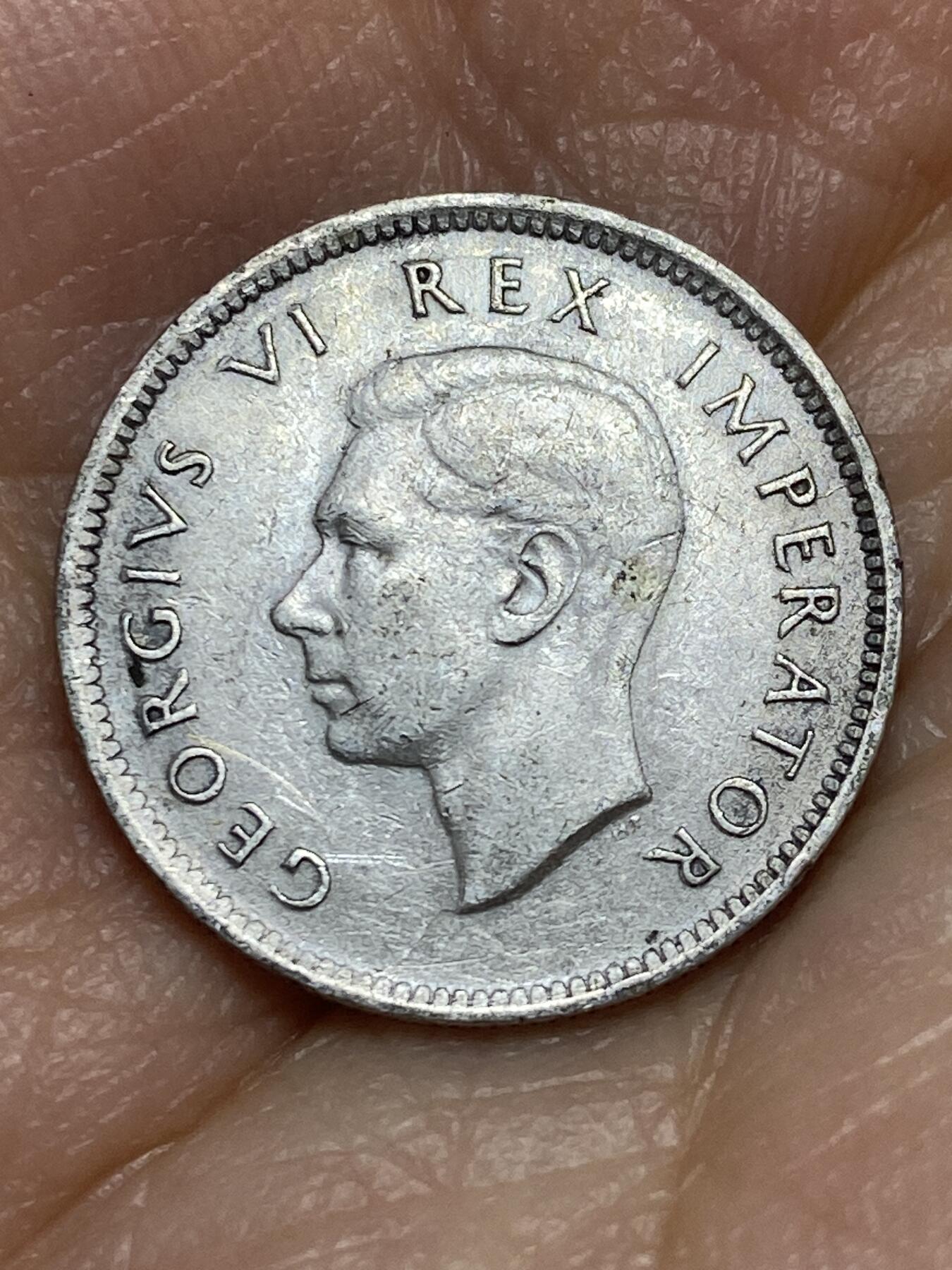 2026年第十五场(总第一百八十四场）外国好品散币场(免佣金) 鸽子重拍–英属南非1945年6便士银币(乔治六世第一版，800高银)