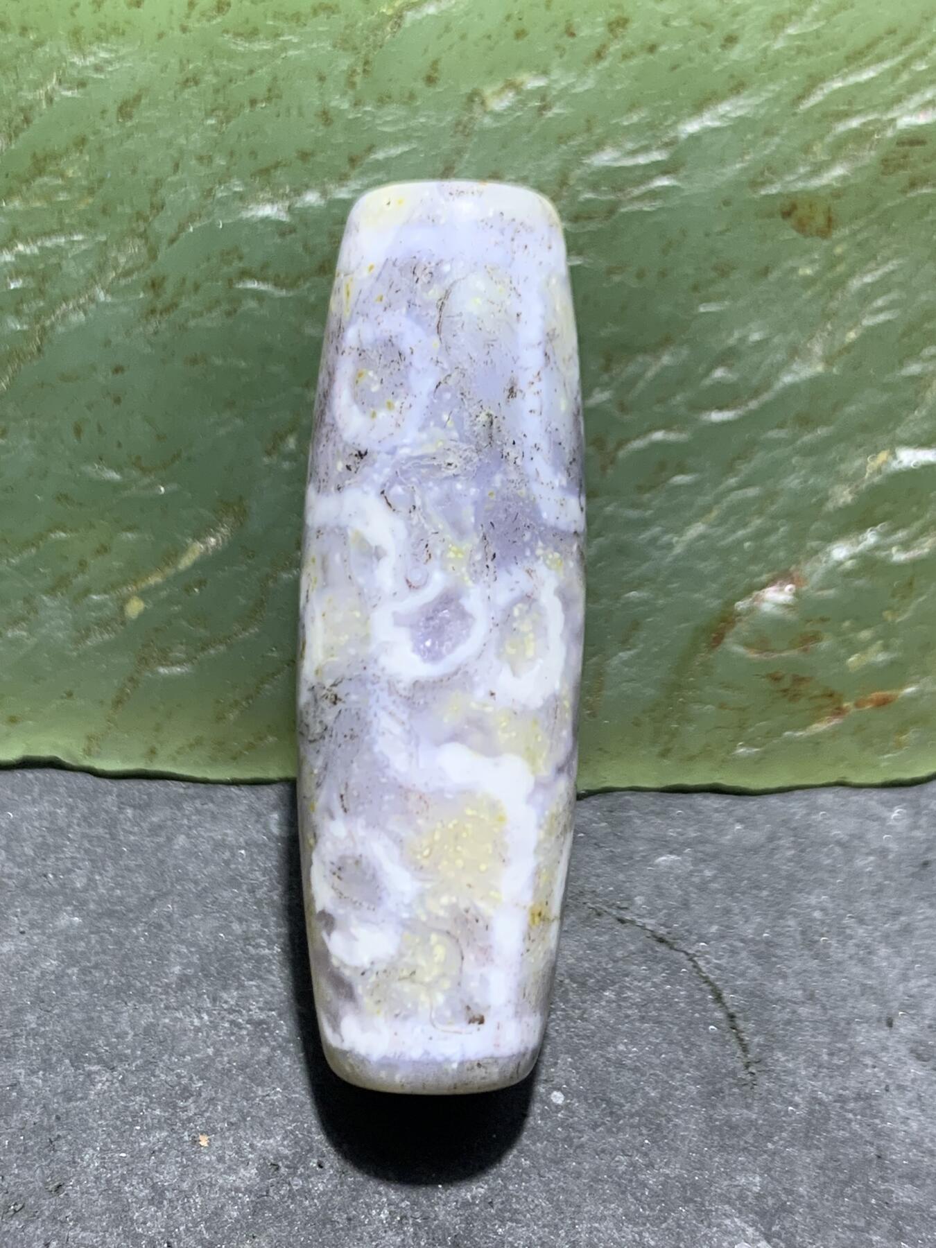 精品藏传象雄朱砂九眼随形天珠一颗