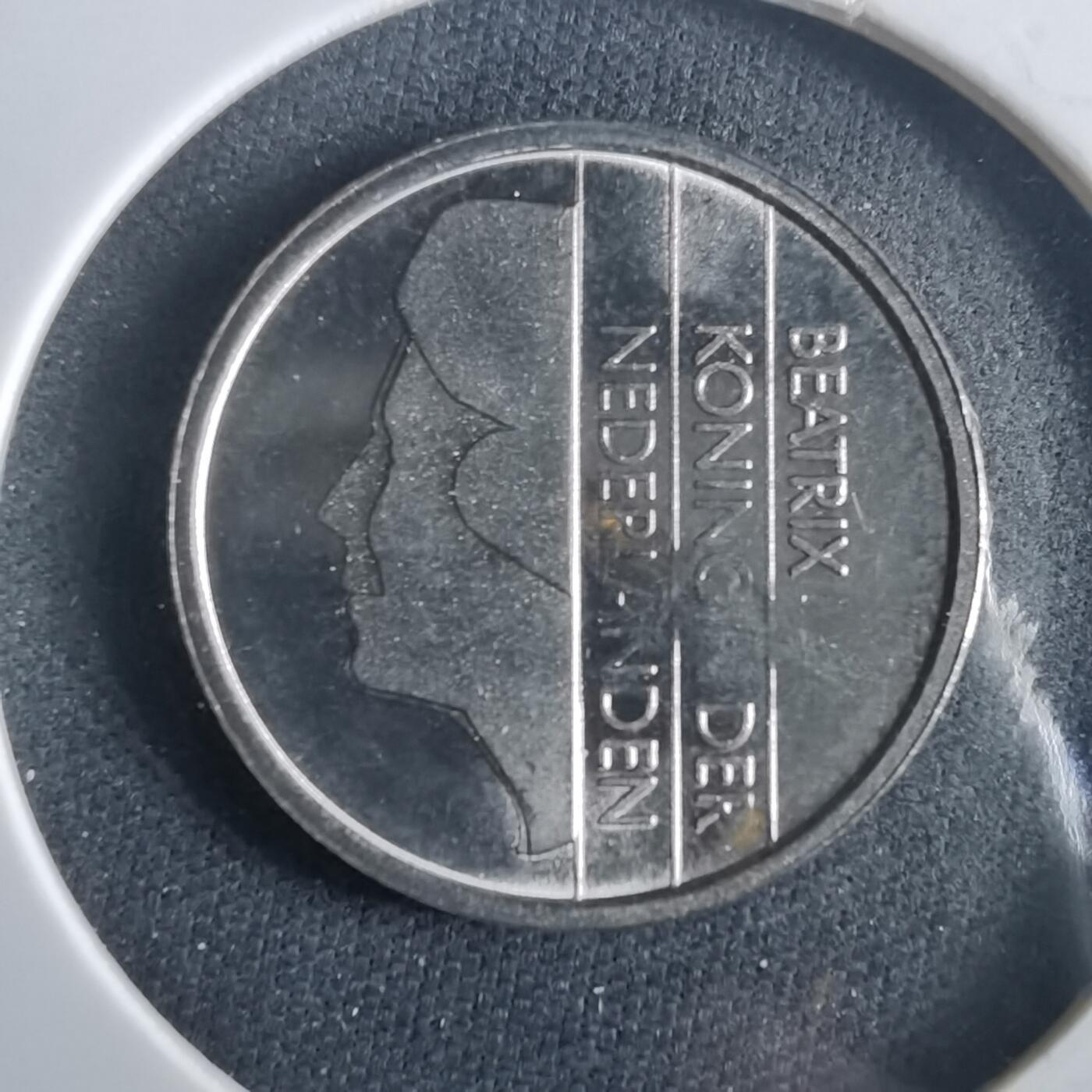 沼泽如烟--第972场 荷兰1995年25分