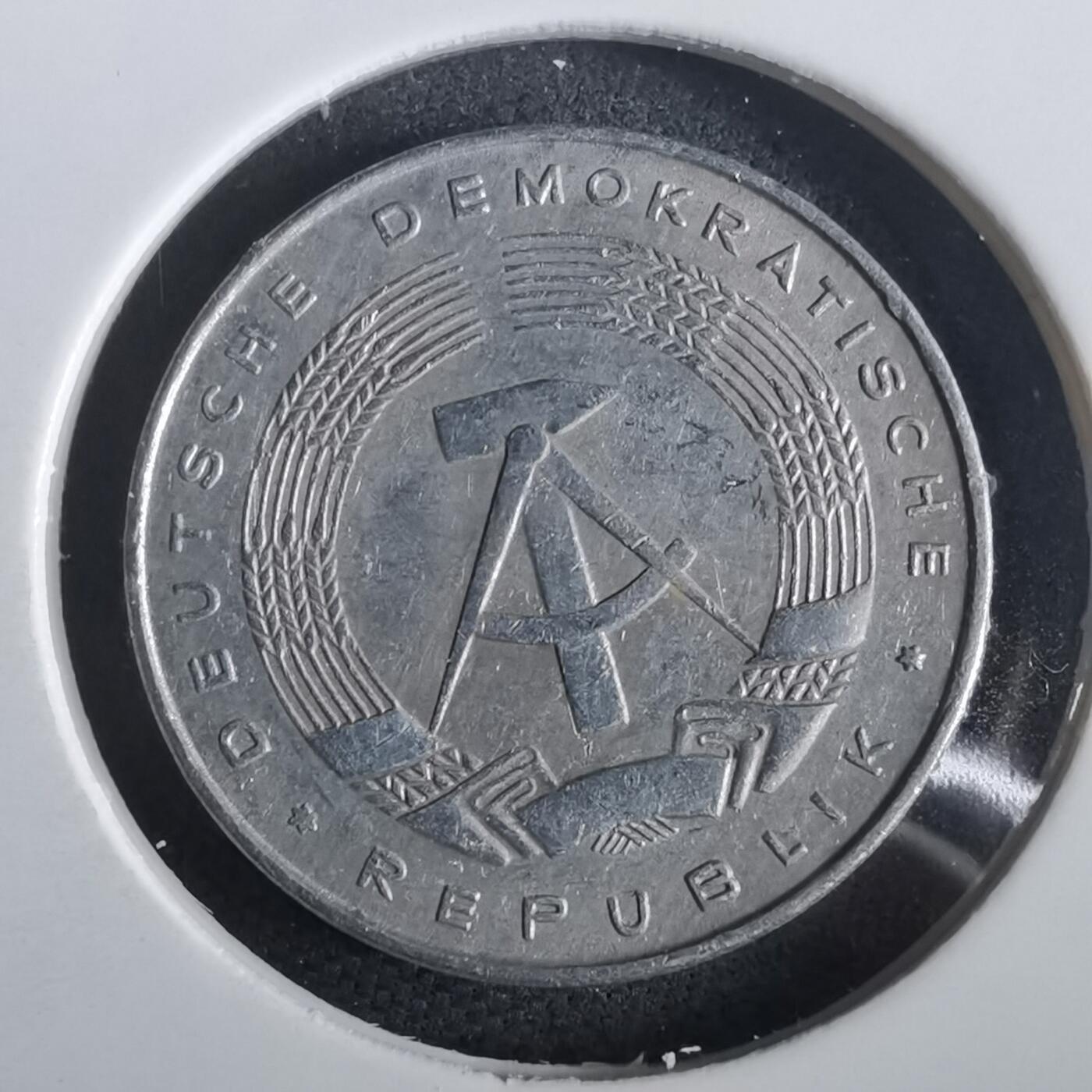 沼泽如烟--第973场 东德1975年5芬尼