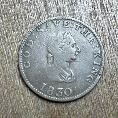 【铜匠收藏】★第140加场★精品老铜币 硬币专场 不寄存，200包邮。不满200元，支付5元运费。《接受代拍 代送NGC评级》 - 80【无寄存】稀少的 马恩岛1830 乔三头像 “公共便利”代用币（Penny Token）