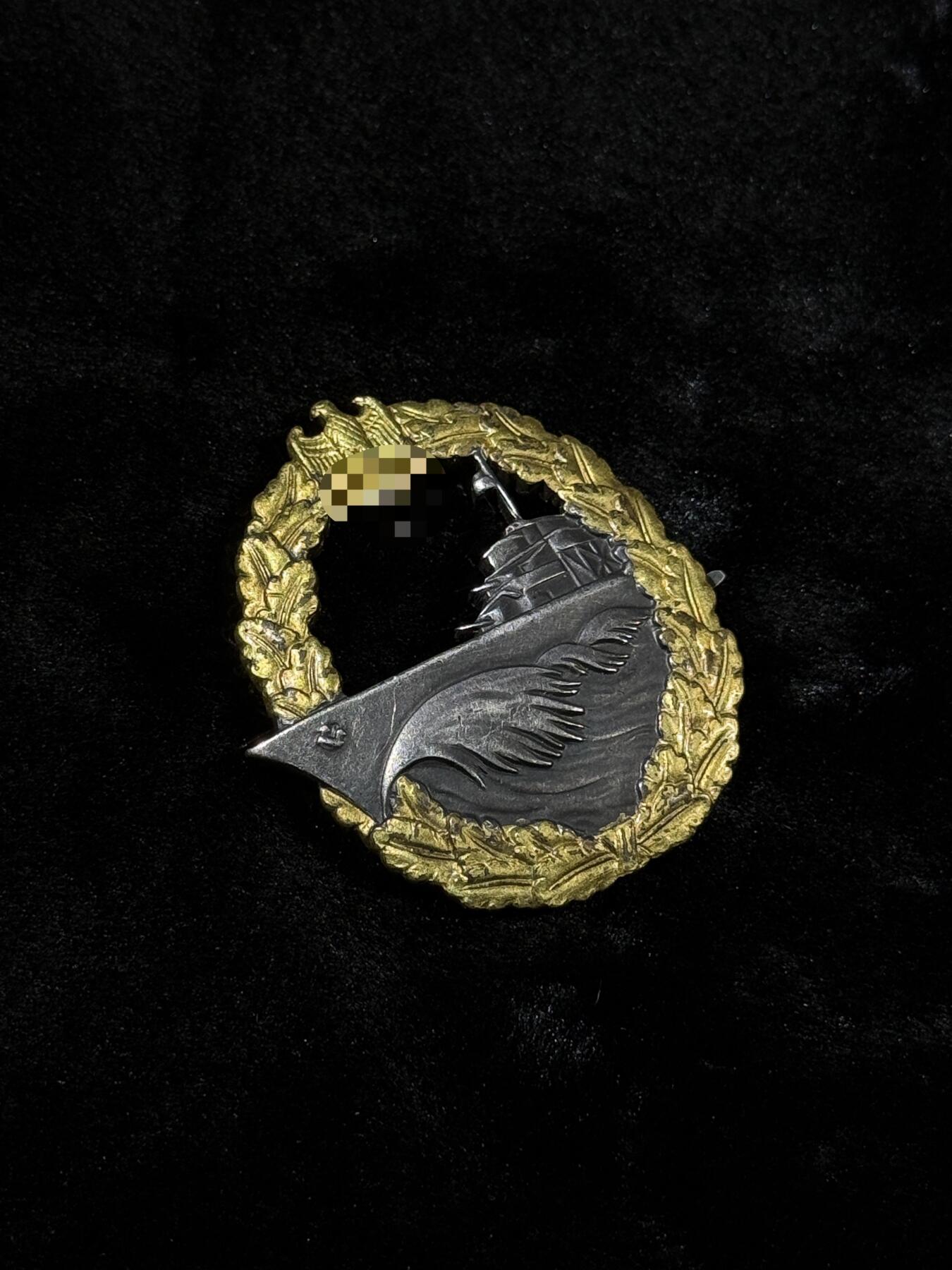 戎马世界章牌大赏第110期 铭记历史！珍爱和平！德国二战驱逐舰证章  铜制 海军大厂 什末林造