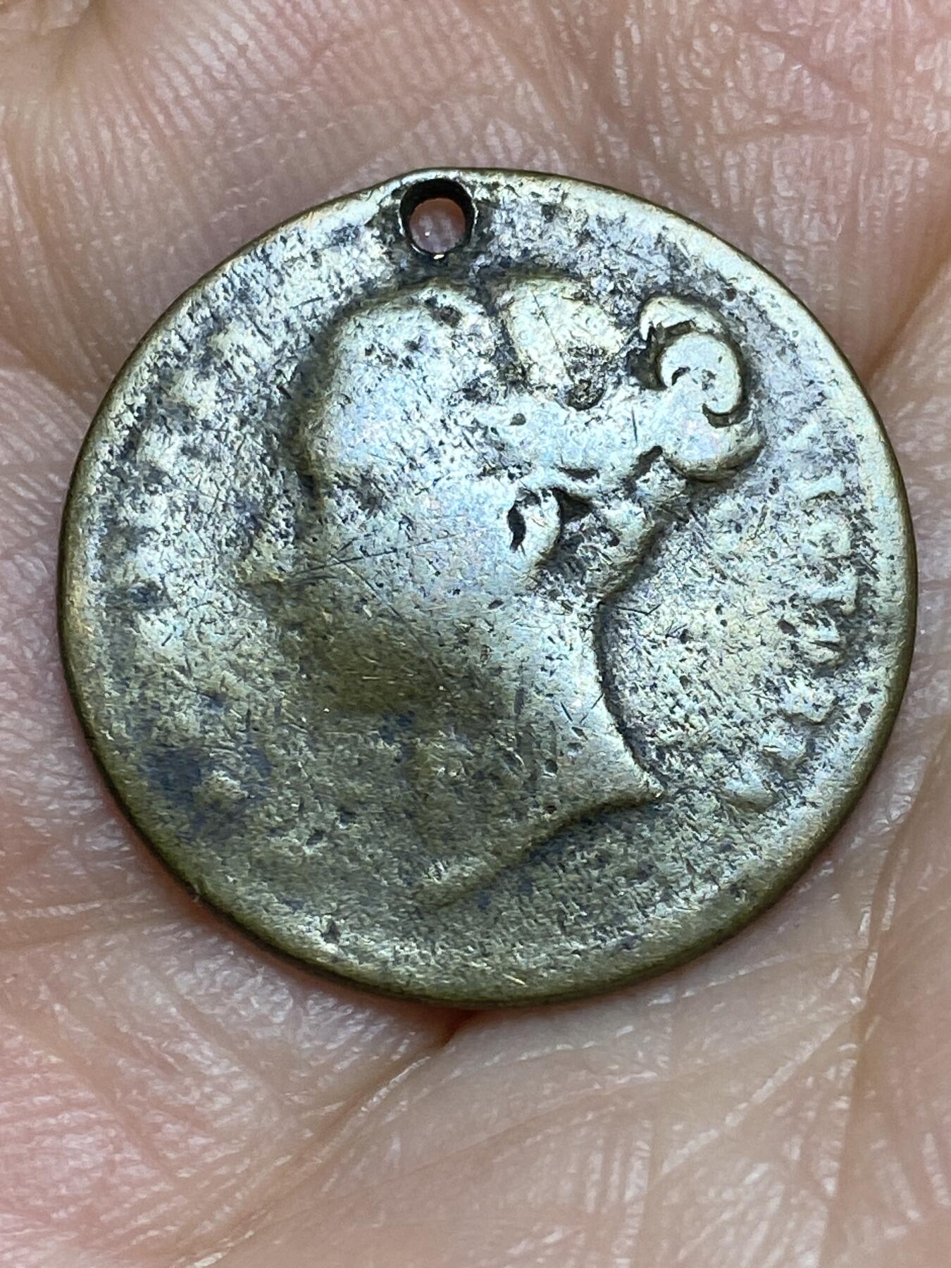 2026年第十五场(总第一百八十四场）外国好品散币场(免佣金) 打孔–英国1857年维多利亚女王纪念章