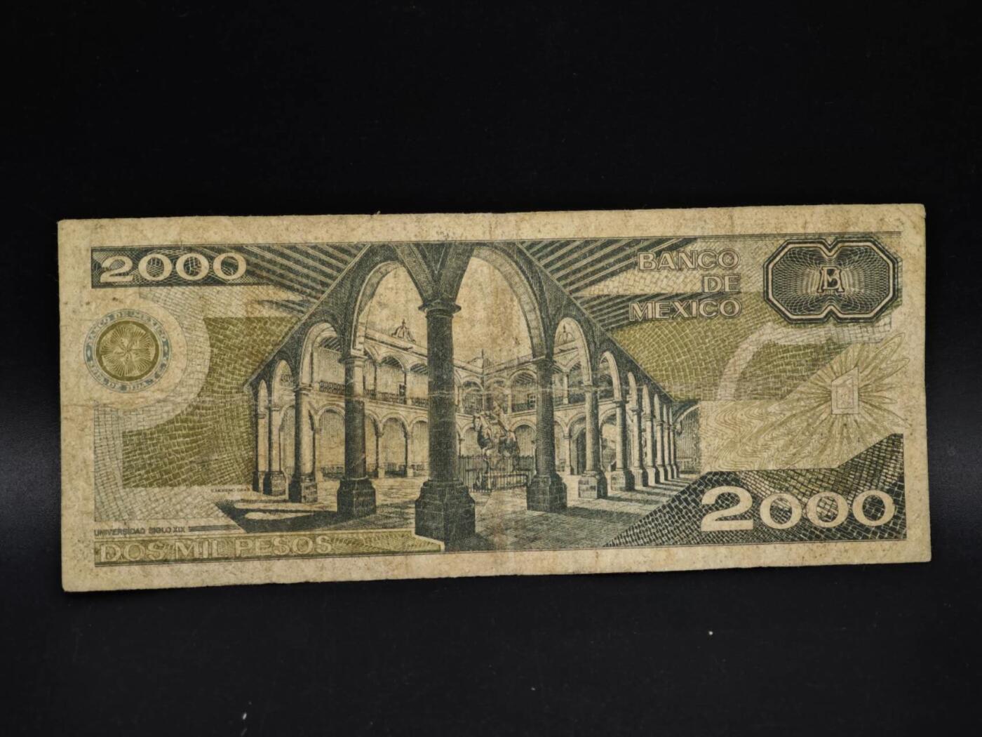 【淘币小摊】实时拍第八百五十四拍   无佣金福利纸币场   满百包邮可预留二周 每周一统一发货   墨西哥2000比索纸币【有折】