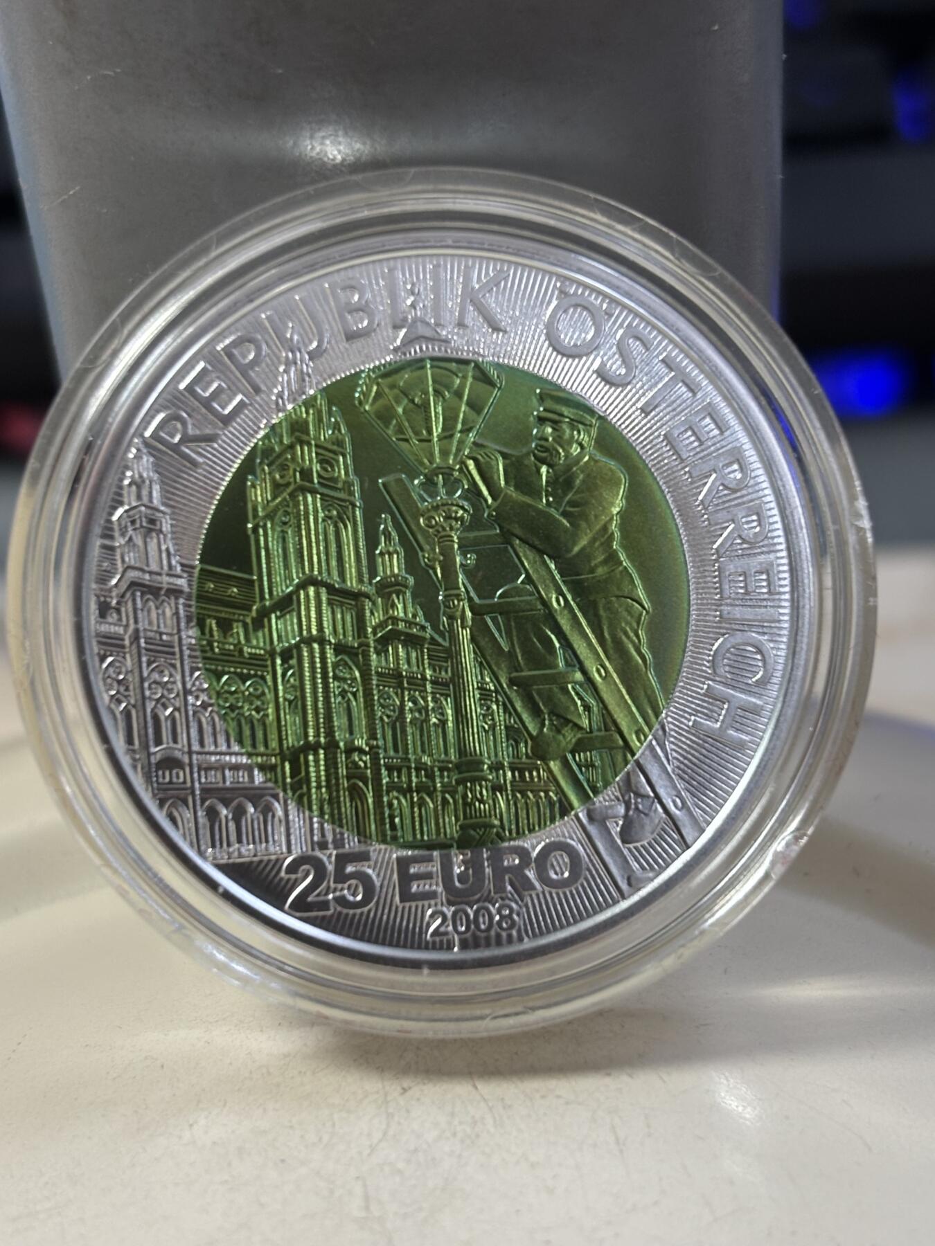 第189期拍卖 获奖奥地利2008年魅力之光铌银镶嵌双色纪念币，900银/998铌，10克/7.15克