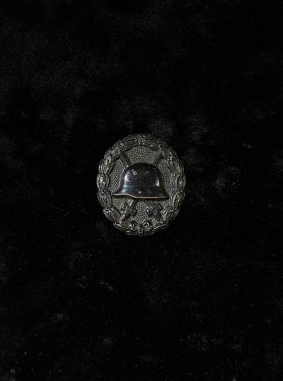 戎马世界章牌大赏第110期 - 德国一战黑色战伤奖章