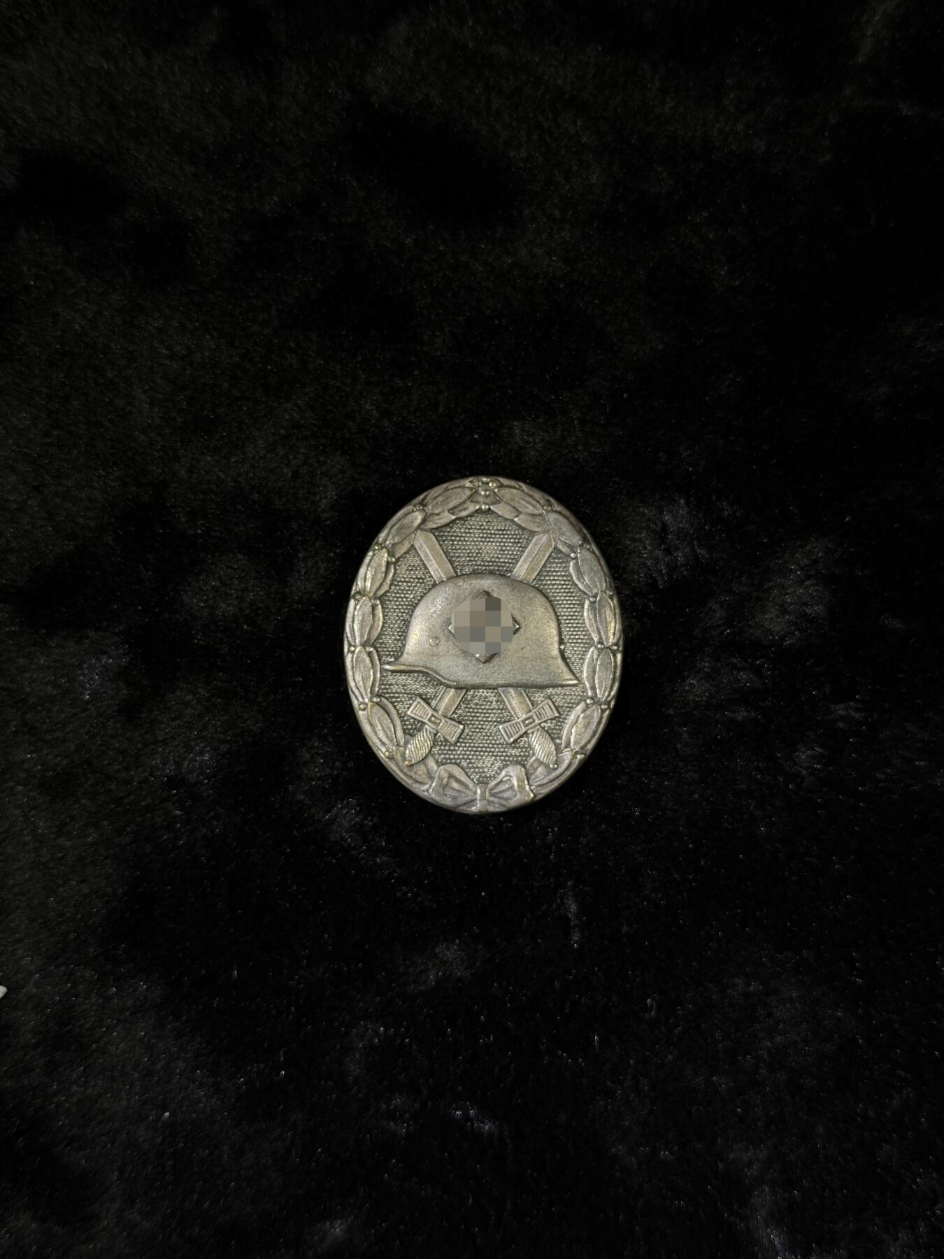 戎马世界章牌大赏第110期 铭记历史，珍爱和平！德国二战银战伤