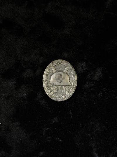 戎马世界章牌大赏第110期 - 铭记历史，珍爱和平！德国二战银战伤