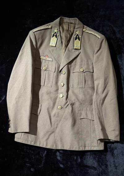 戎马世界章牌大赏第110期 - 匈牙利牧师中校常服，罕见军种