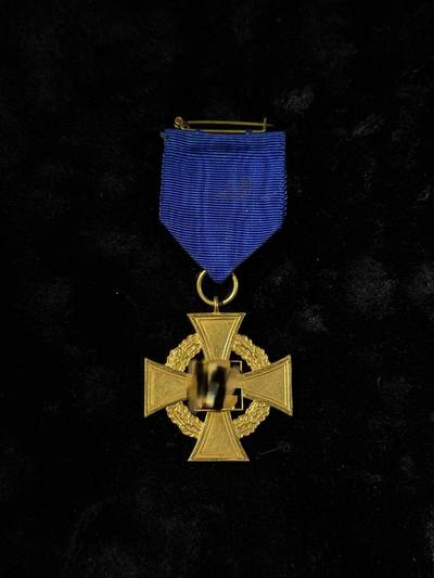 戎马世界章牌大赏第110期 - 铭记历史！珍爱和平！德国二战公务员40年奖章