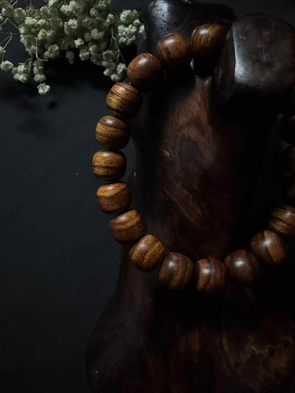 零元拍：海南黄花梨老型珠手串11/10MM