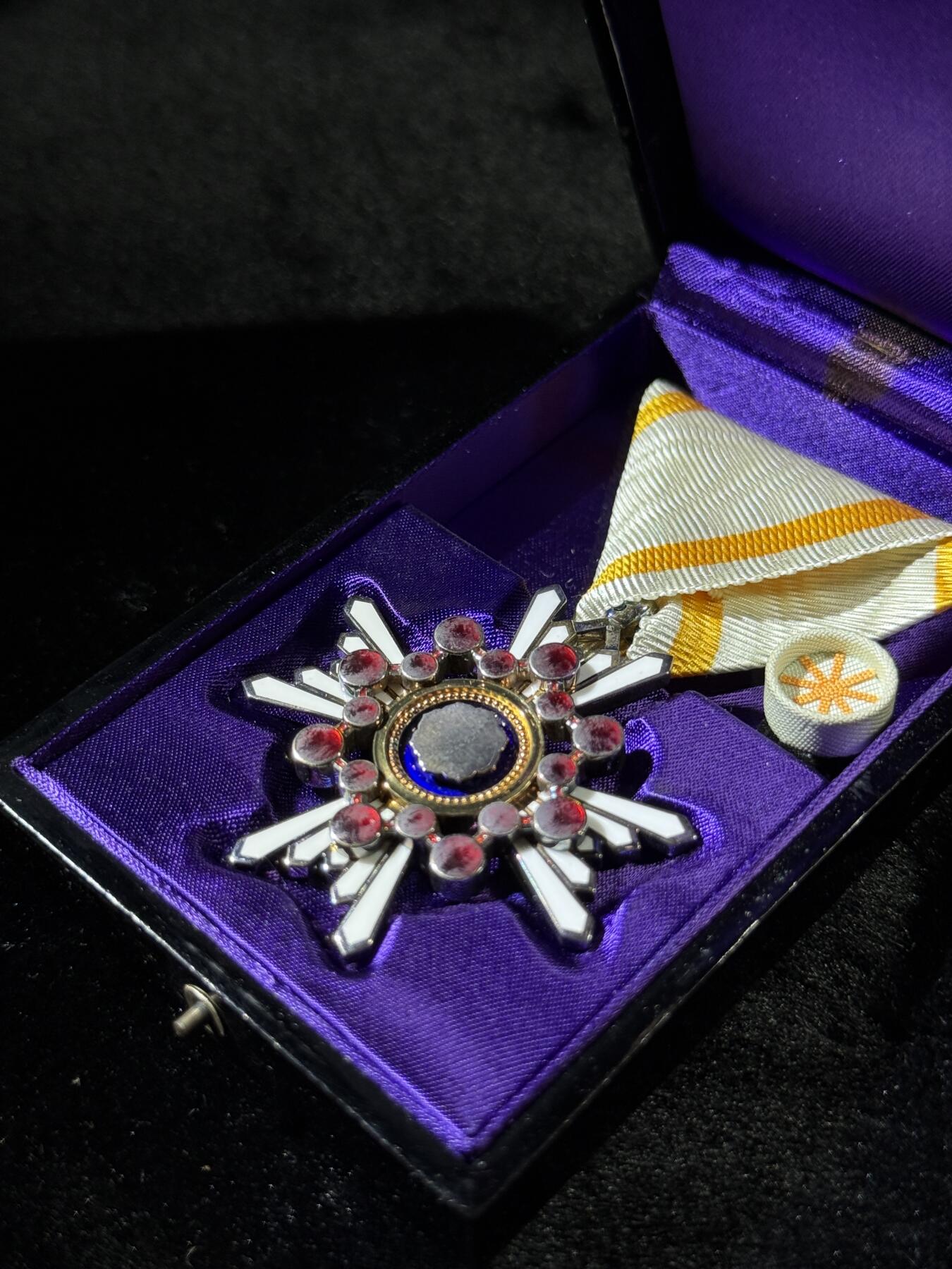 戎马世界章牌大赏第110期 日本勋五等瑞宝章