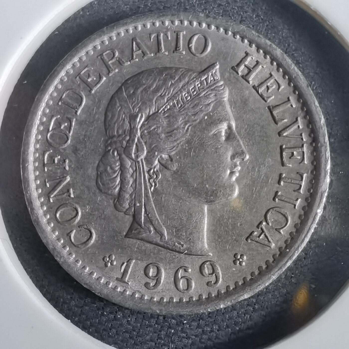 沼泽如烟--第973场 瑞士1969年10分