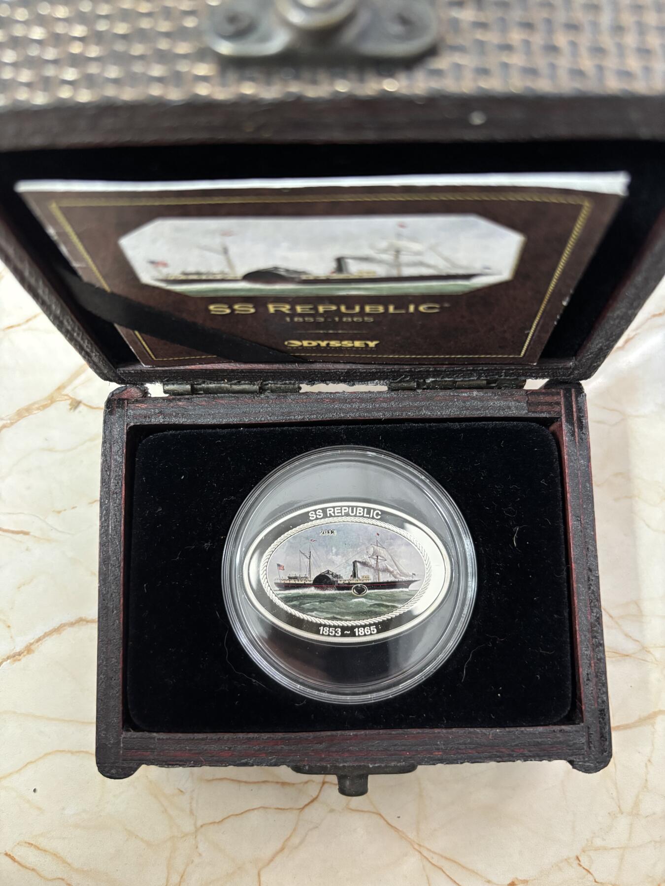 第189期拍卖 库克2013年海底沉船美国SS共和号椭圆彩色镶嵌银币25克，925银，发行1865枚