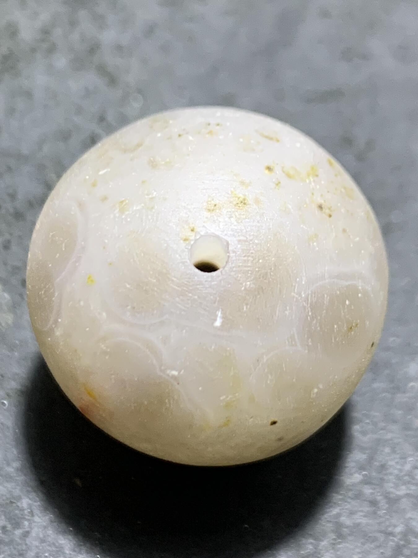 精美冻料亚光战国红玛瑙圆珠一颗！