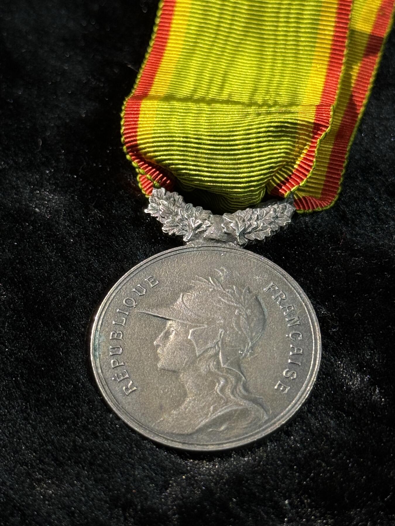 戎马世界章牌大赏第110期 法国奖章