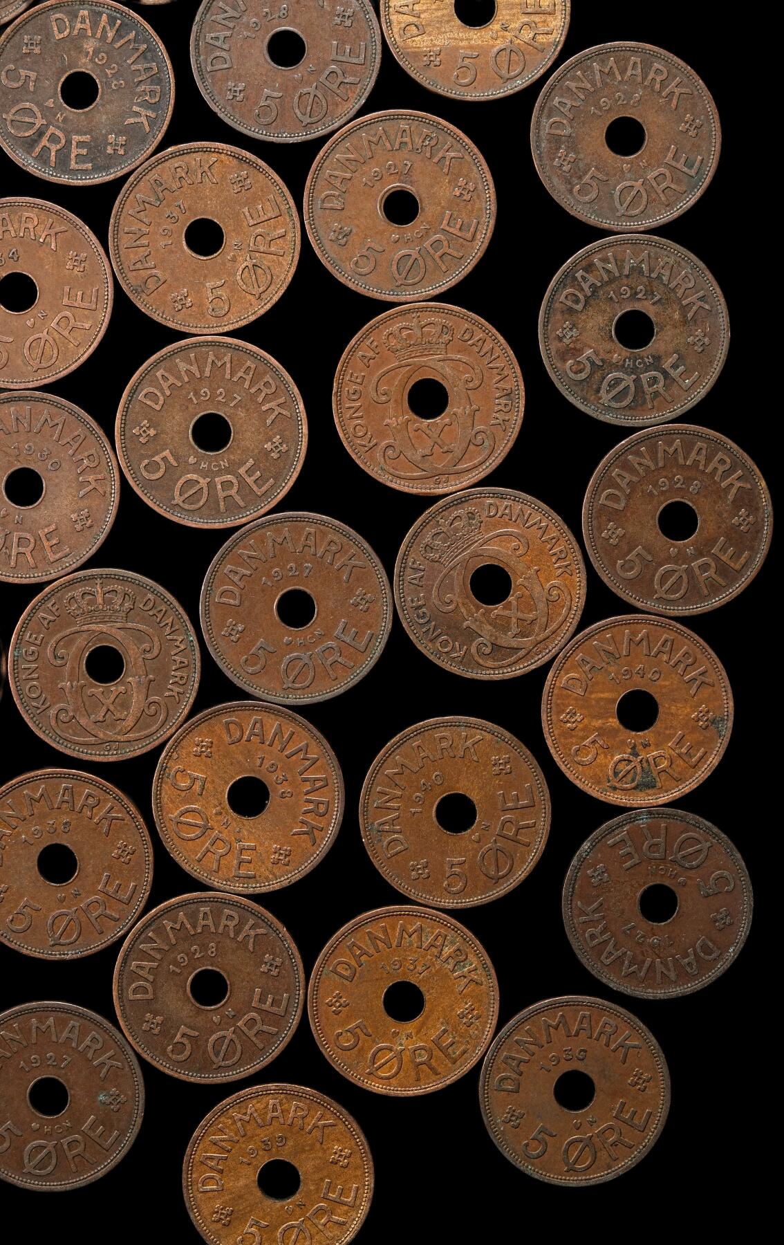 修遠堂世界钱币第102期 丹麦中孔5欧尔铜币50枚，1927-1940年，个别不平整或锈蚀