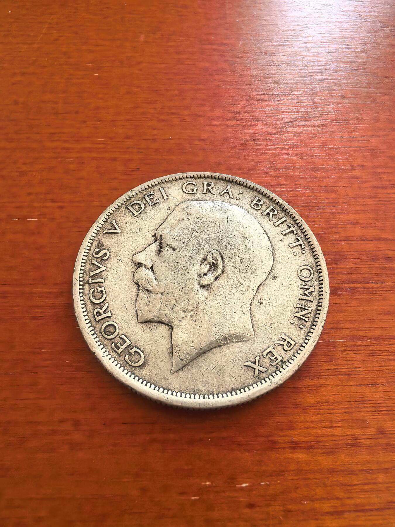 长老汇蛇年精选第九十五场拍卖 1917英国乔治五世1/2克朗银币，14.14克925银，克书60分135美金