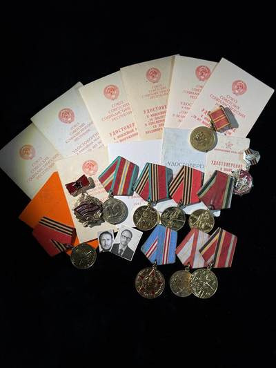 戎马世界章牌大赏第110期 - 苏联奖章套章