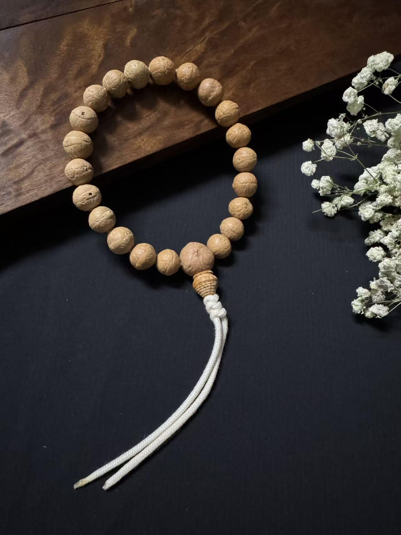 零元拍：凤眼单仓（媲美铁籽）大眼萌12MM左右念珠手串，2025年新籽，皮质超棒。