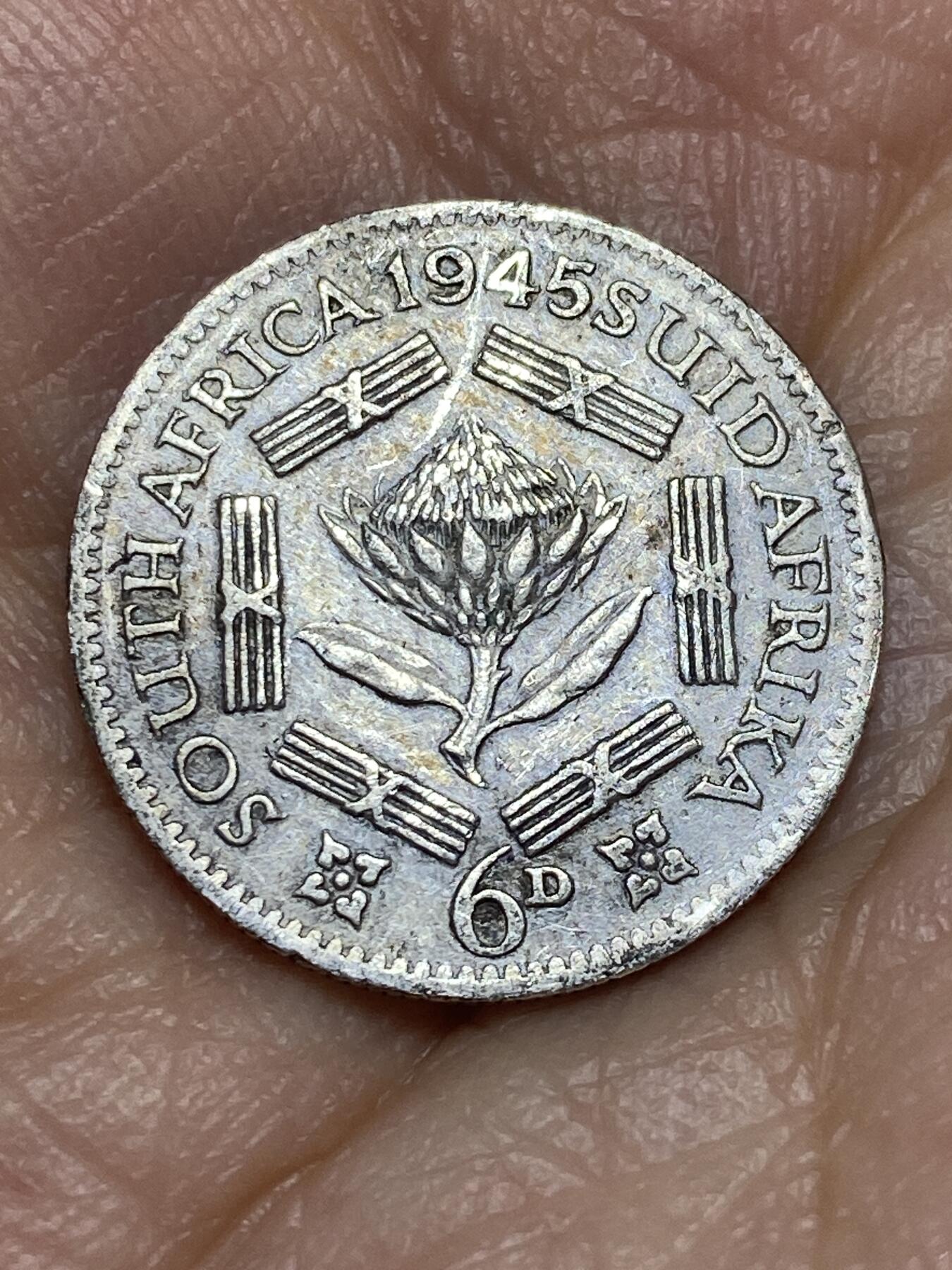 2026年第十五场(总第一百八十四场）外国好品散币场(免佣金) 鸽子重拍–英属南非1945年6便士银币(乔治六世第一版，800高银)