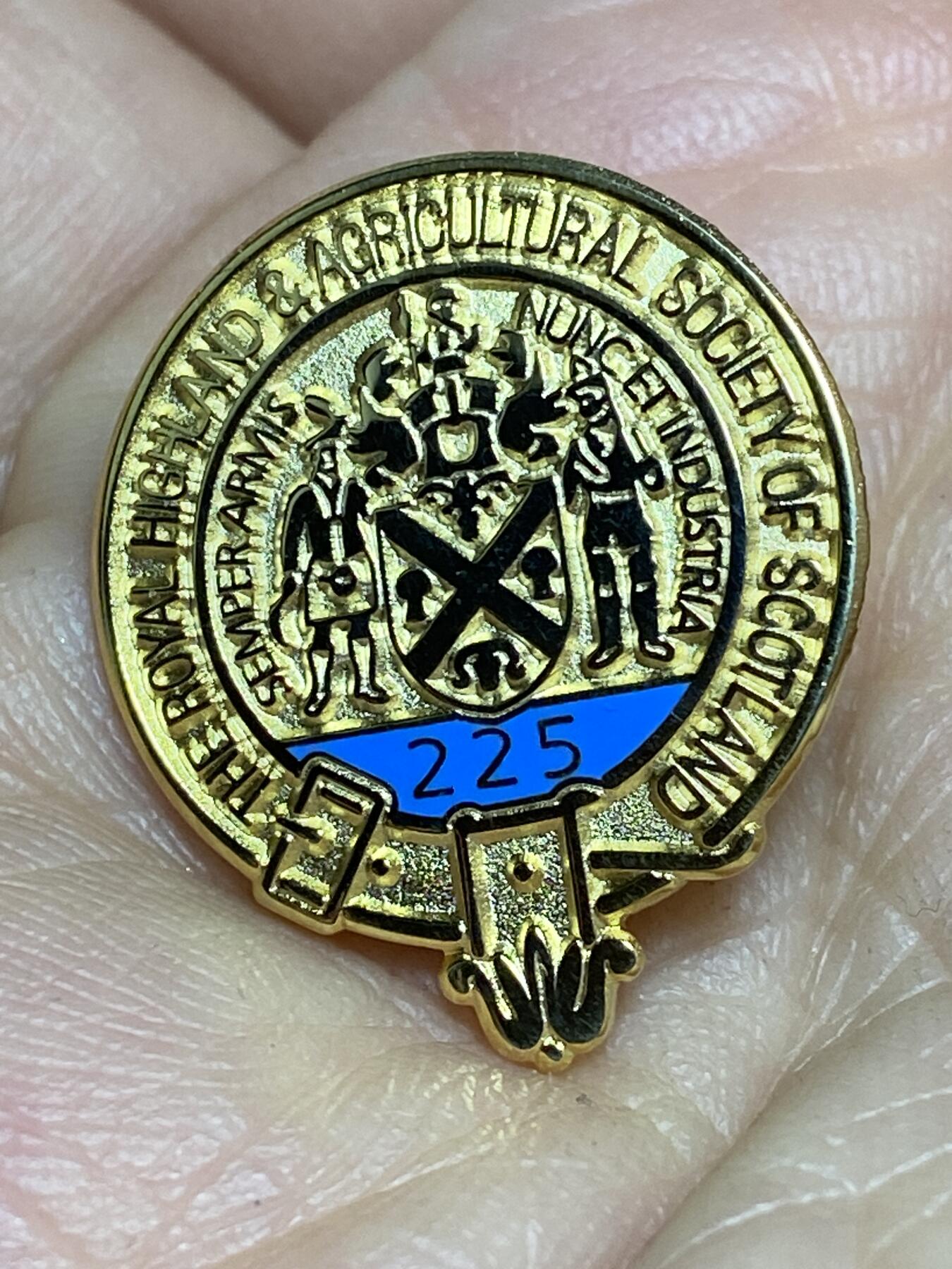 2026年第十五场(总第一百八十四场）外国好品散币场(免佣金) 全新–苏格兰🏴󠁧󠁢󠁳󠁣󠁴󠁿皇家高地农业协会胸针(编号225)