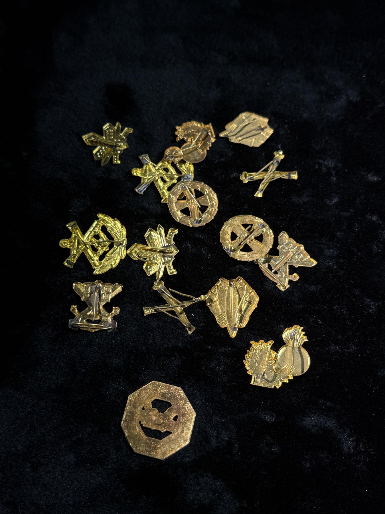 戎马世界章牌大赏第110期 芬兰兵种符号一堆，详情见介绍