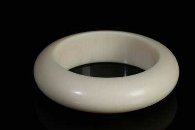 上海都达杂项专场十（全场包邮） - 2.0贵妃手镯