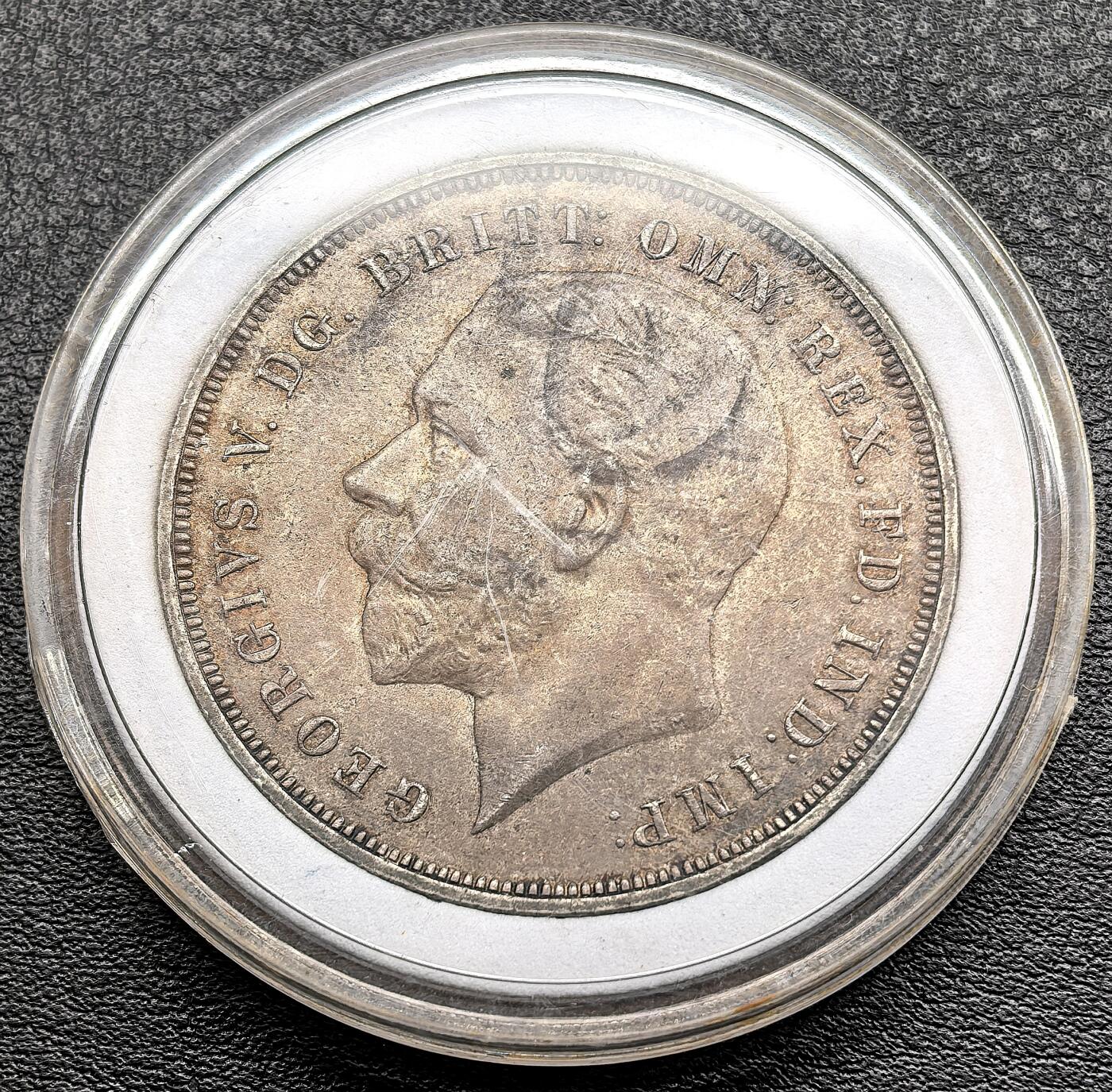 凡希社世界钱币微拍第三百十九期 1935英国木马马剑美品