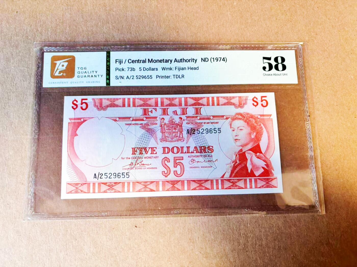 【Blue Auction】世界纸币精拍第779期——18级TOP拍卖/信誉/品质/专业/高效💫 斐济1974年5元 戎装女王 TQG58