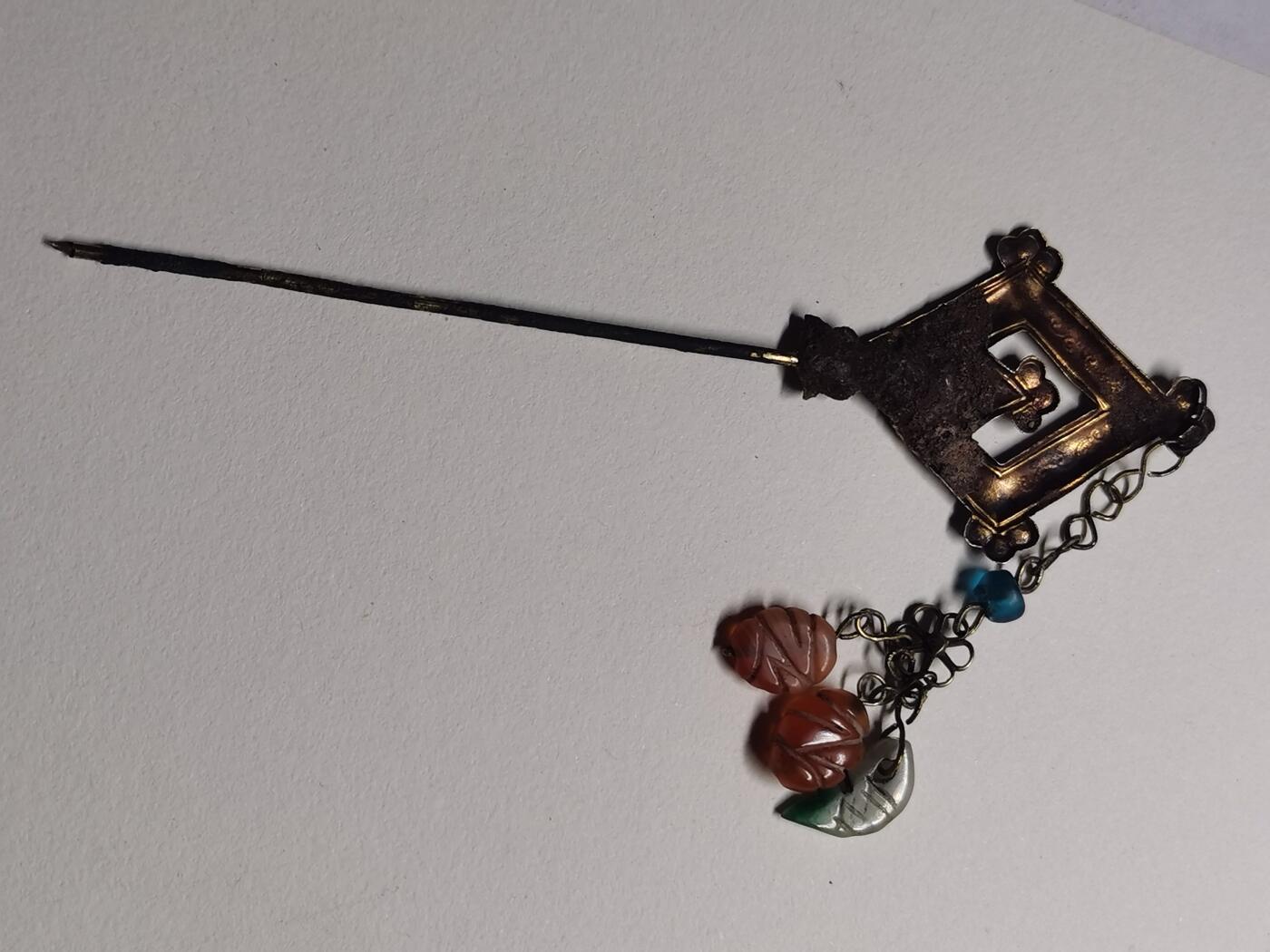 杂件专场96期 清代老银鎏金发簪，清代翡翠玛瑙吊坠