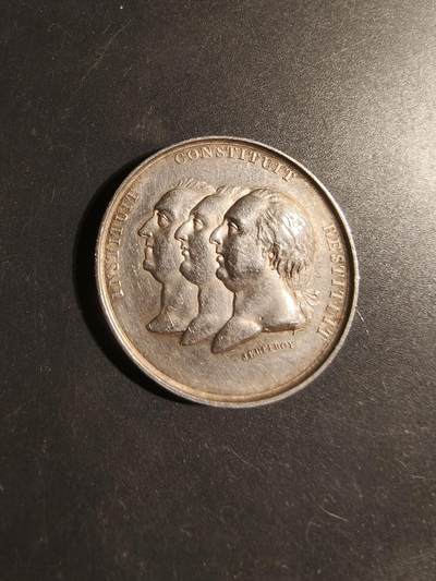 老王徽章第179期 - 法国波旁王朝复辟时期巴黎皇家农业学会大银章    早期光边原铸    950银     直径37mm    重量24.4g