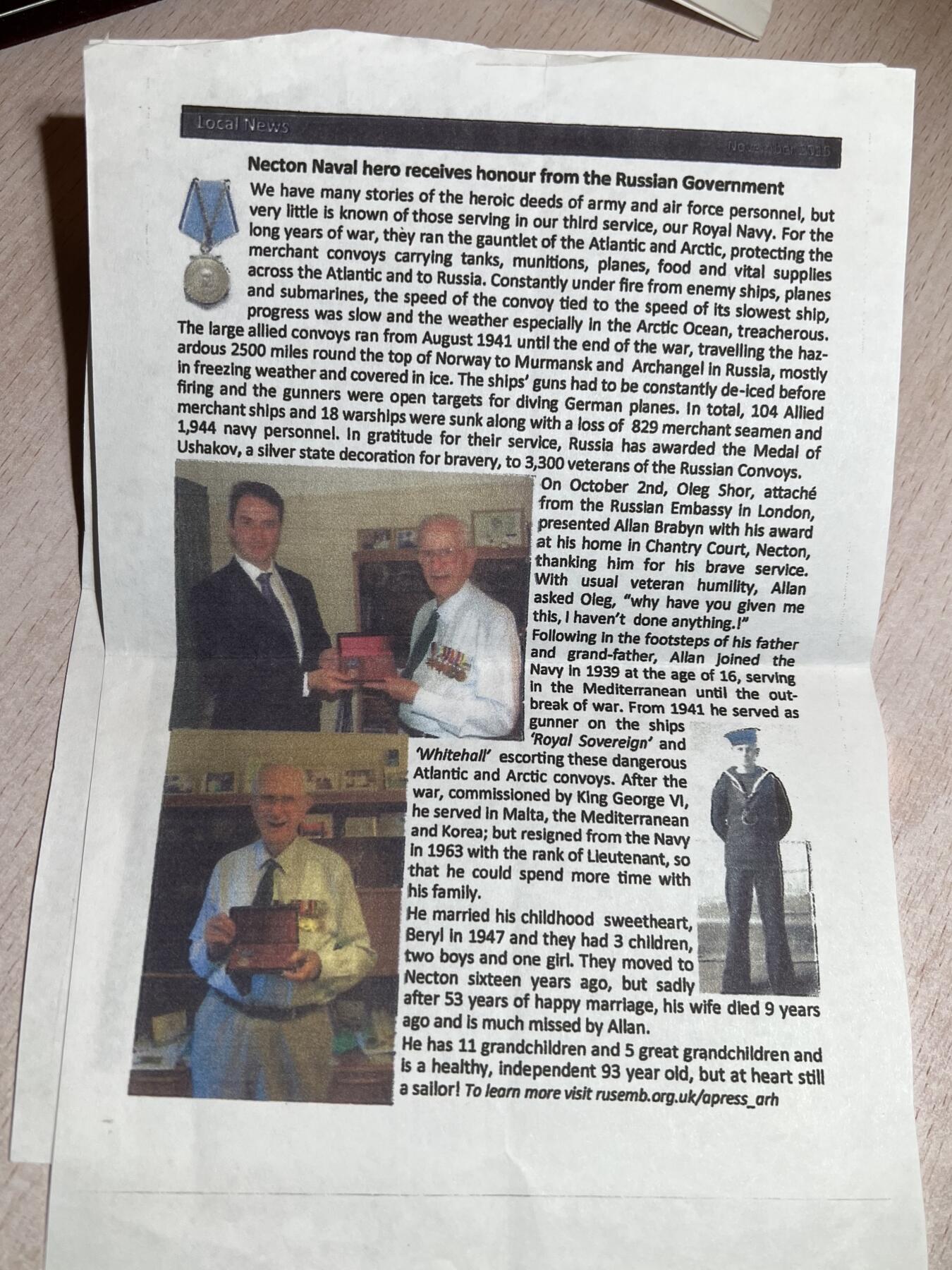 大猫徽章拍卖 第287期 俄联邦外绶乌沙科夫奖章，因参与北极航线护航授予英国皇家海军水兵，得主曾在君权号战列舰等战舰服役，证书普京印签