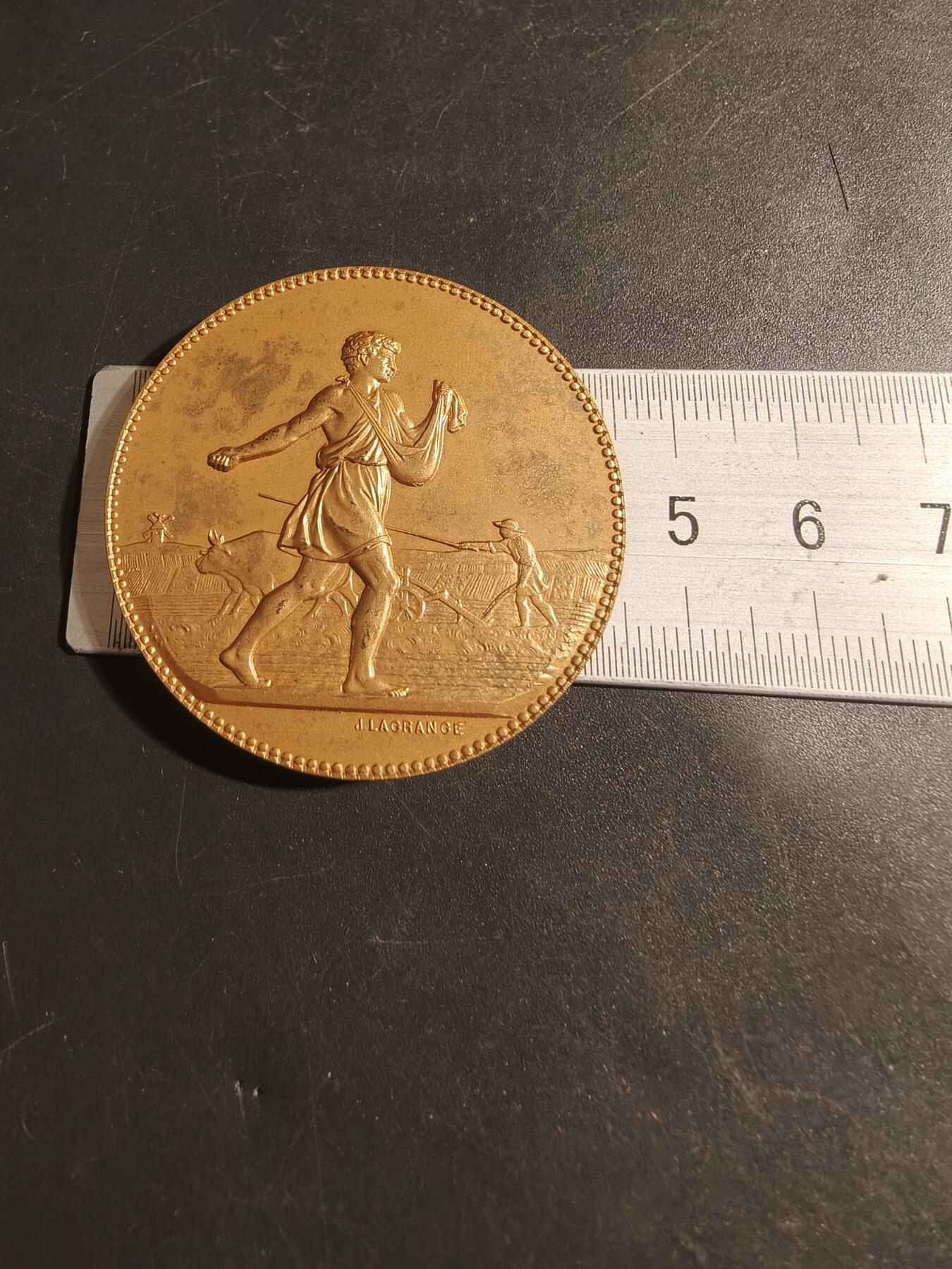 老王徽章第179期 法国鲁昂市园艺和农业协会镀金大银章     原盒     播种者    800银镀金    直径45mm     重量45.3g