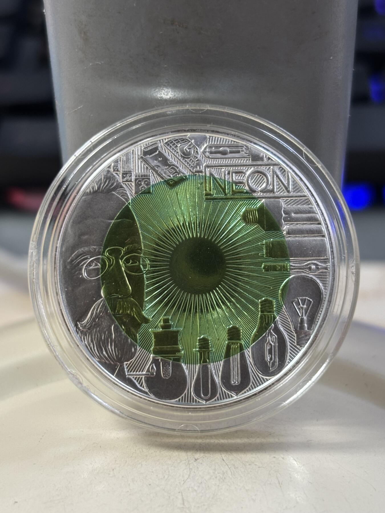 第189期拍卖 获奖奥地利2008年魅力之光铌银镶嵌双色纪念币，900银/998铌，10克/7.15克