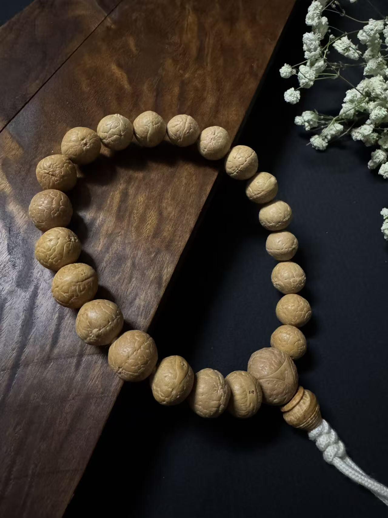 零元拍：凤眼单仓（媲美铁籽）大眼萌12MM左右念珠手串，2025年新籽，皮质超棒。