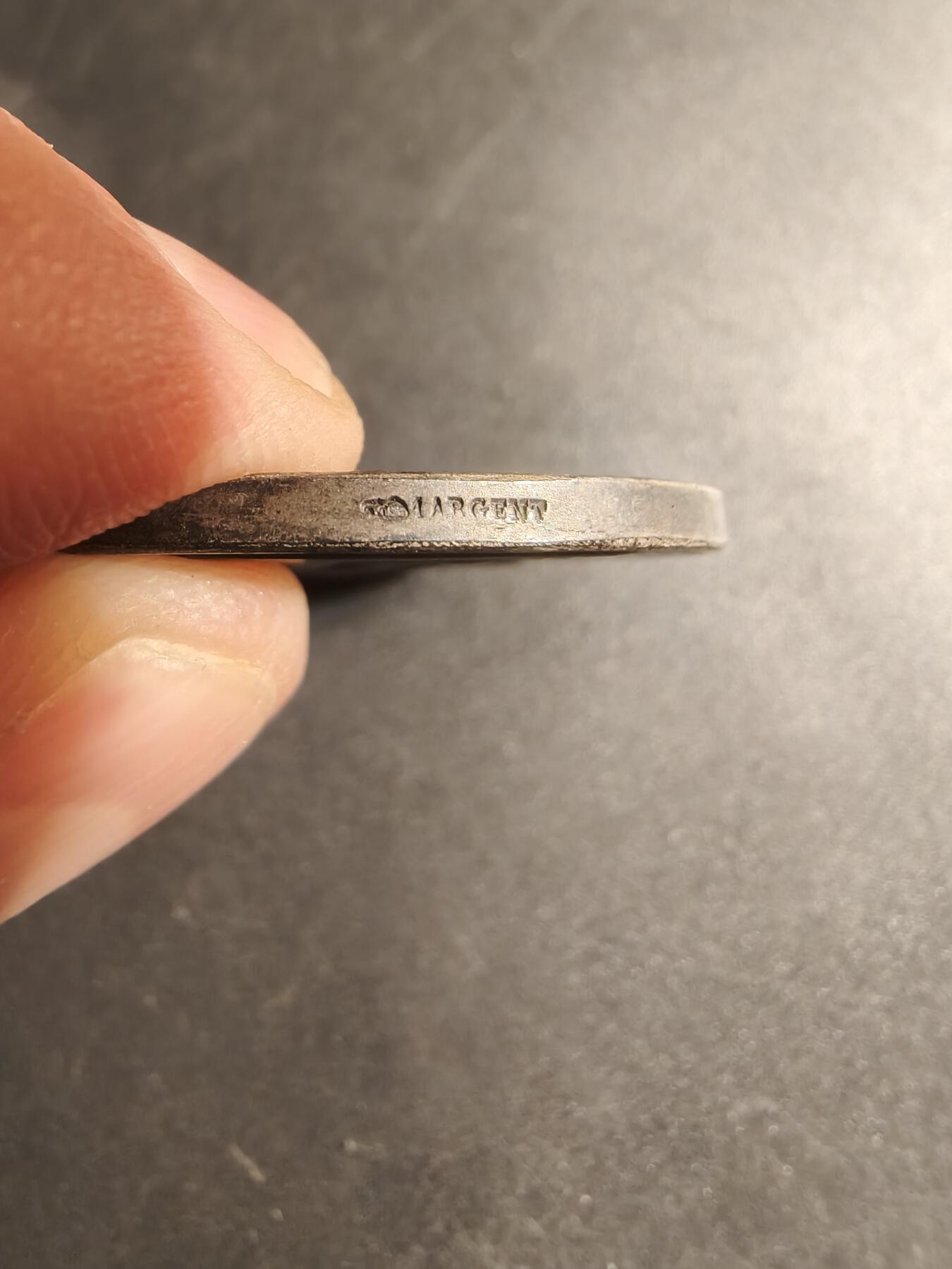 老王徽章第179期 法国鲁昂农业协会大银章     950银   播种者    直径35mm    重量25.5g