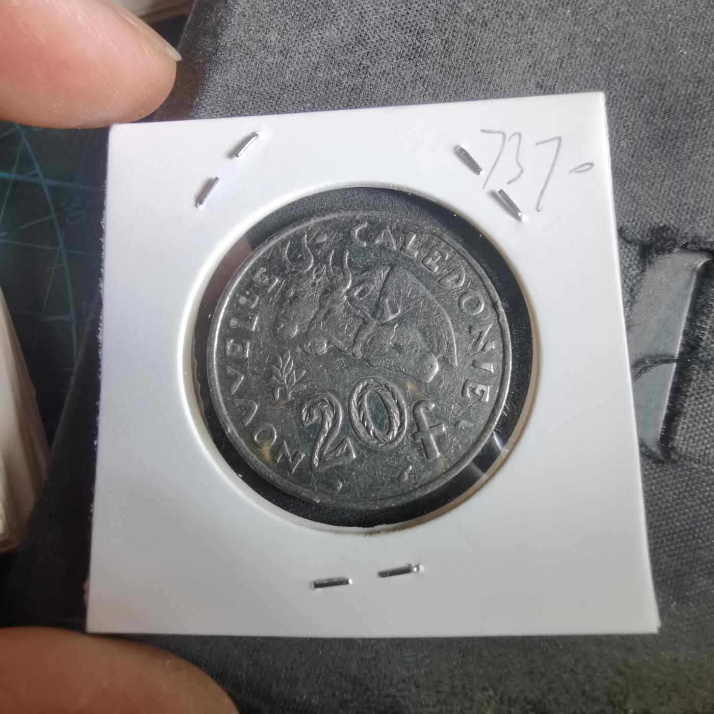 沼泽如烟--第973场 法属新喀里多尼亚1986年20法郎