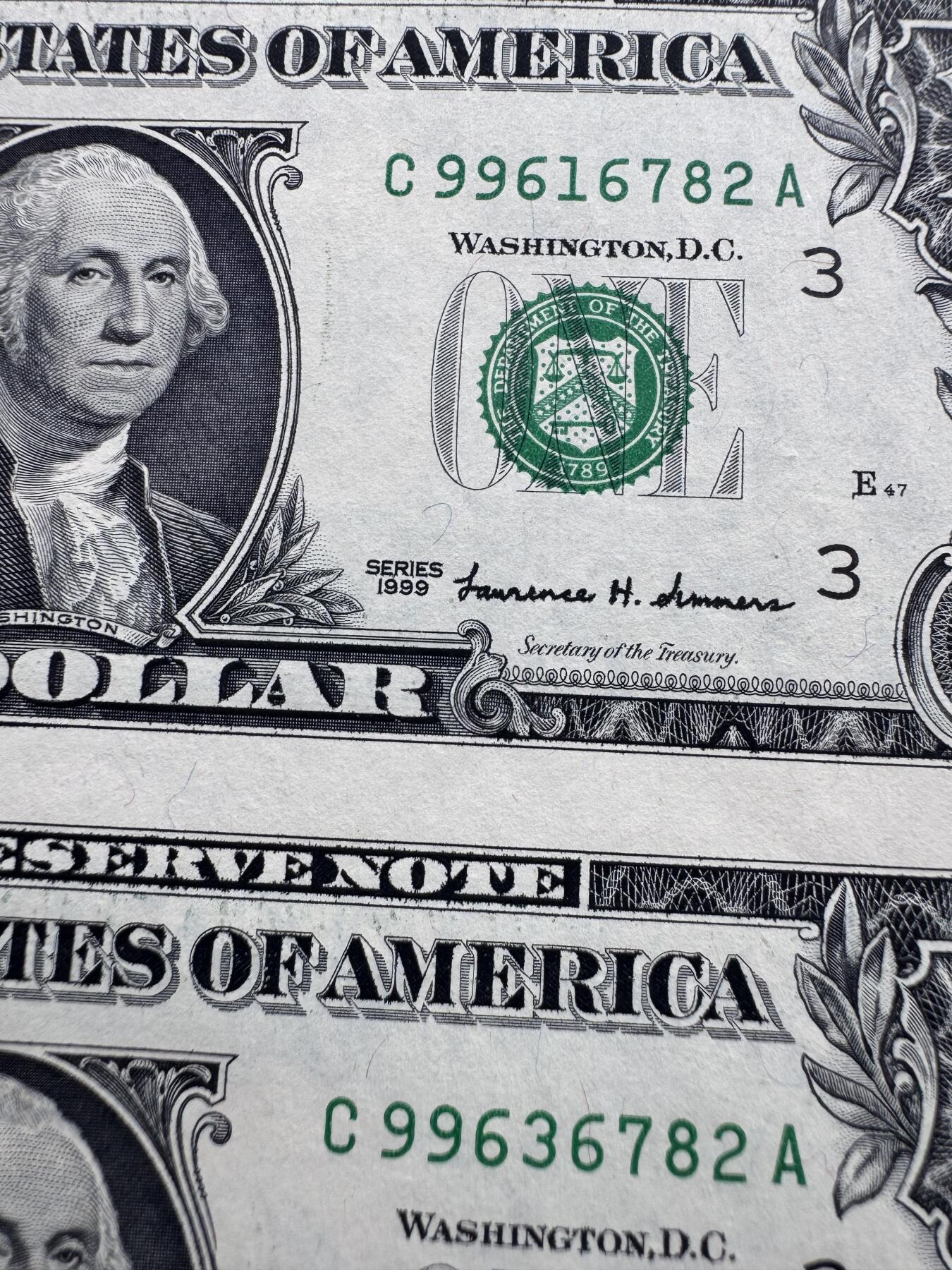 2026第2场（总第229期）：精品测试钞、连体钞综合场 四连体/美国1999年版1美元连体钞豪华硬册装UNC（C库印）