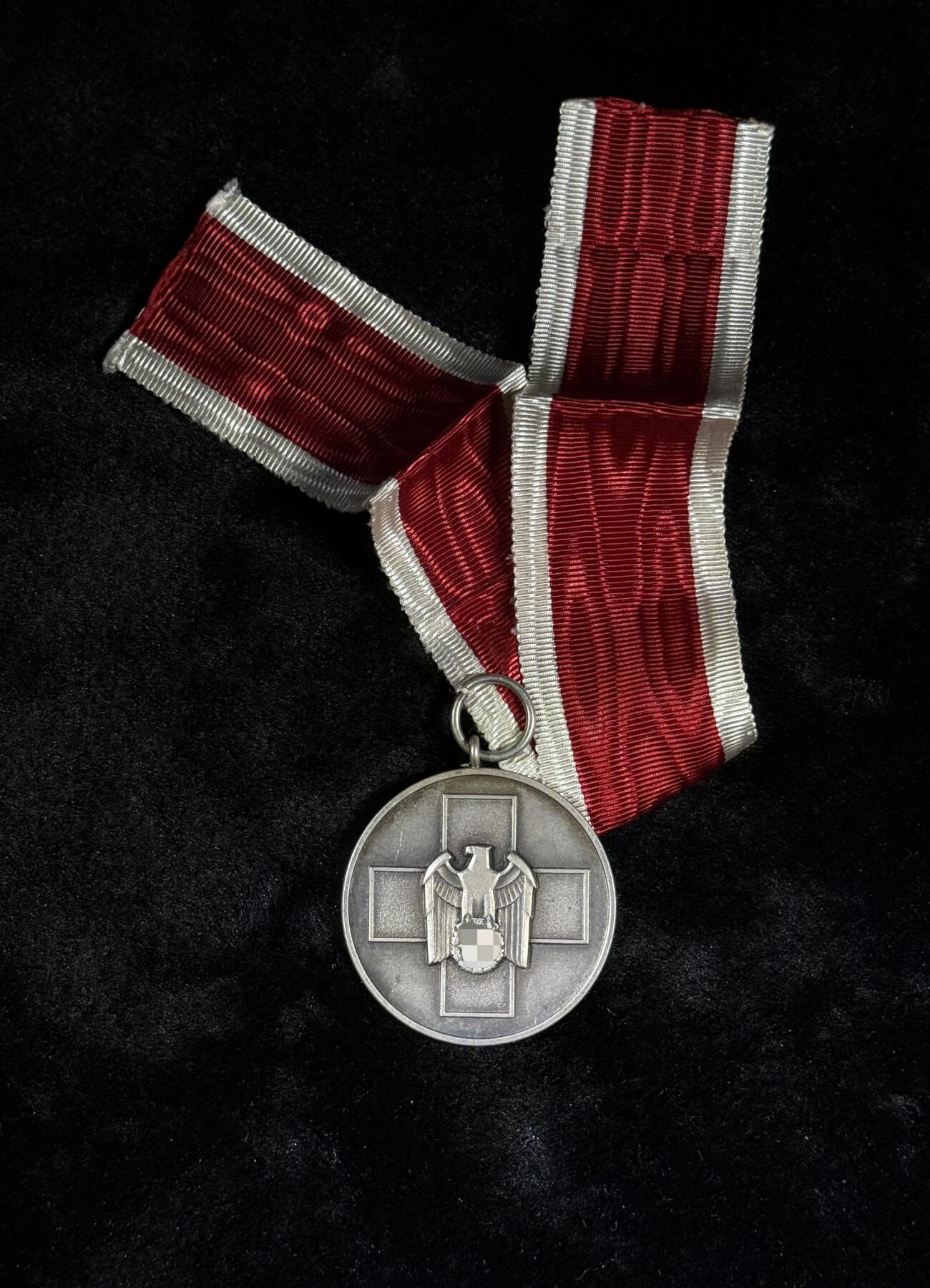 戎马世界章牌大赏第110期 铭记历史！珍爱和平！德国二战社会福利奖章