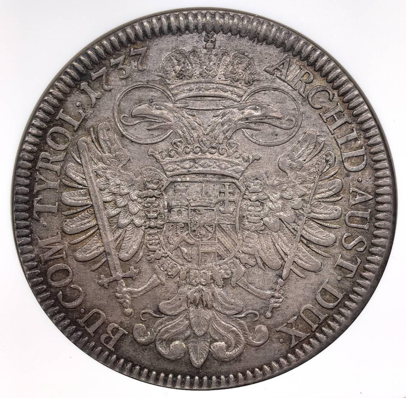 凡希社世界钱币微拍第三百十九期 荐！1737神罗卡尔六世军装像泰勒大银NGC-MS62，细节优异，长马齿粒粒分明，灰彩中透出铁锈红光泽，使这枚后期哈勒厂泰勒更增一份迷人风采。（视频参考）